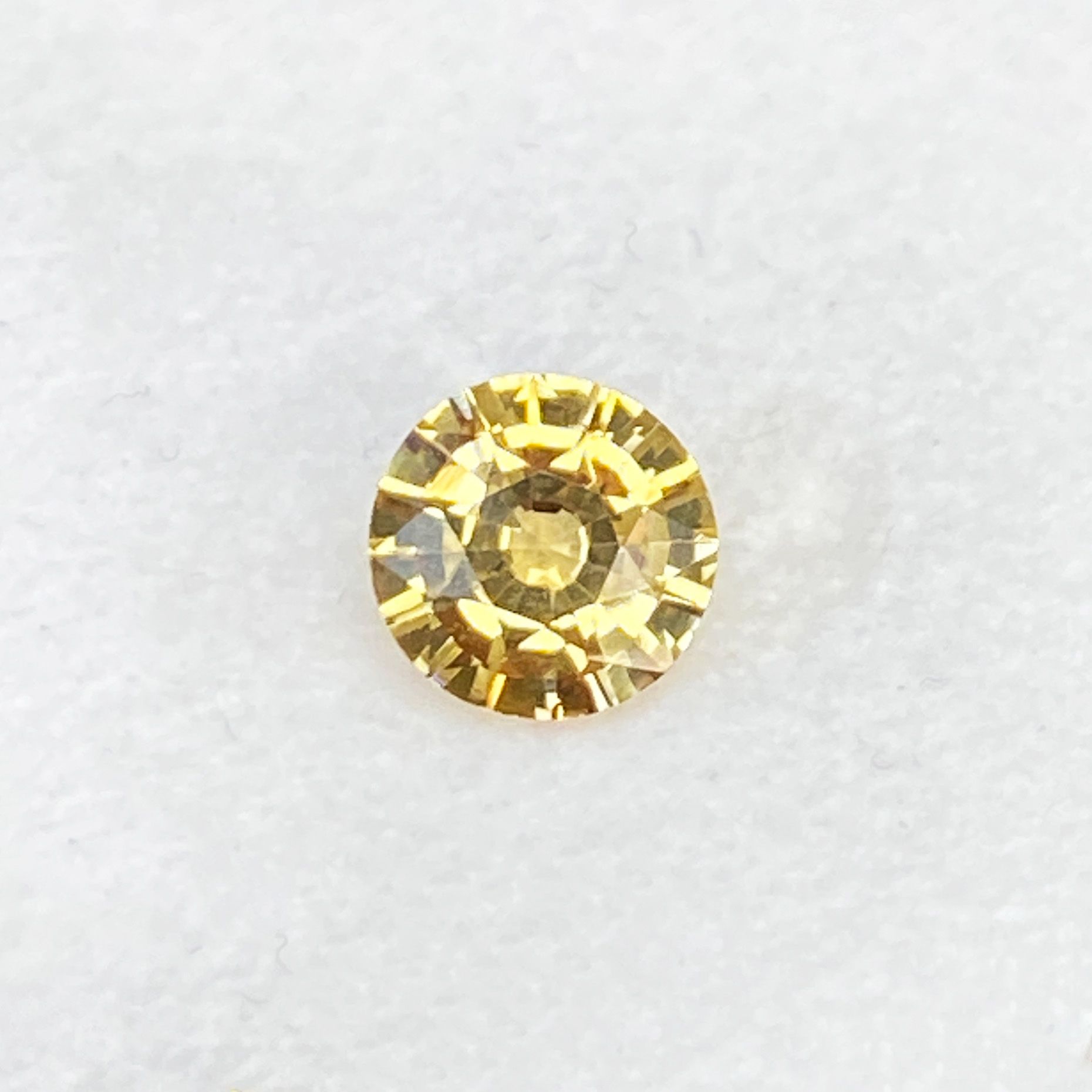 1.18 ct Round Yellow Natural Sapphire