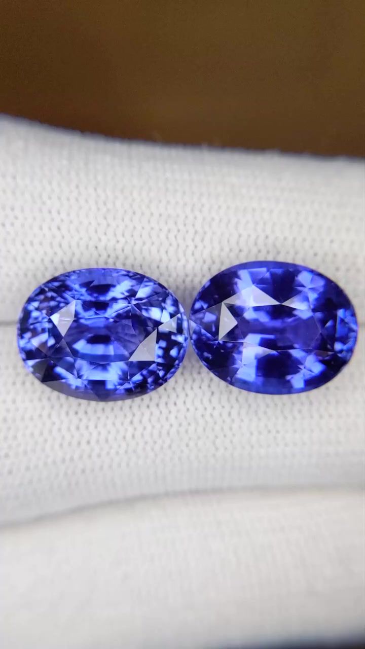 20.63 ct Oval Blue Natural Sapphire