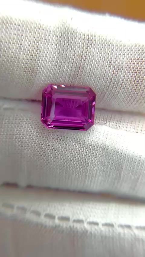 5.02 ct Emerald Pink Natural Sapphire