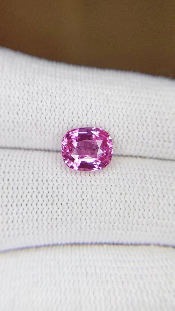 3.07 ct Cushion Pink Natural Sapphire