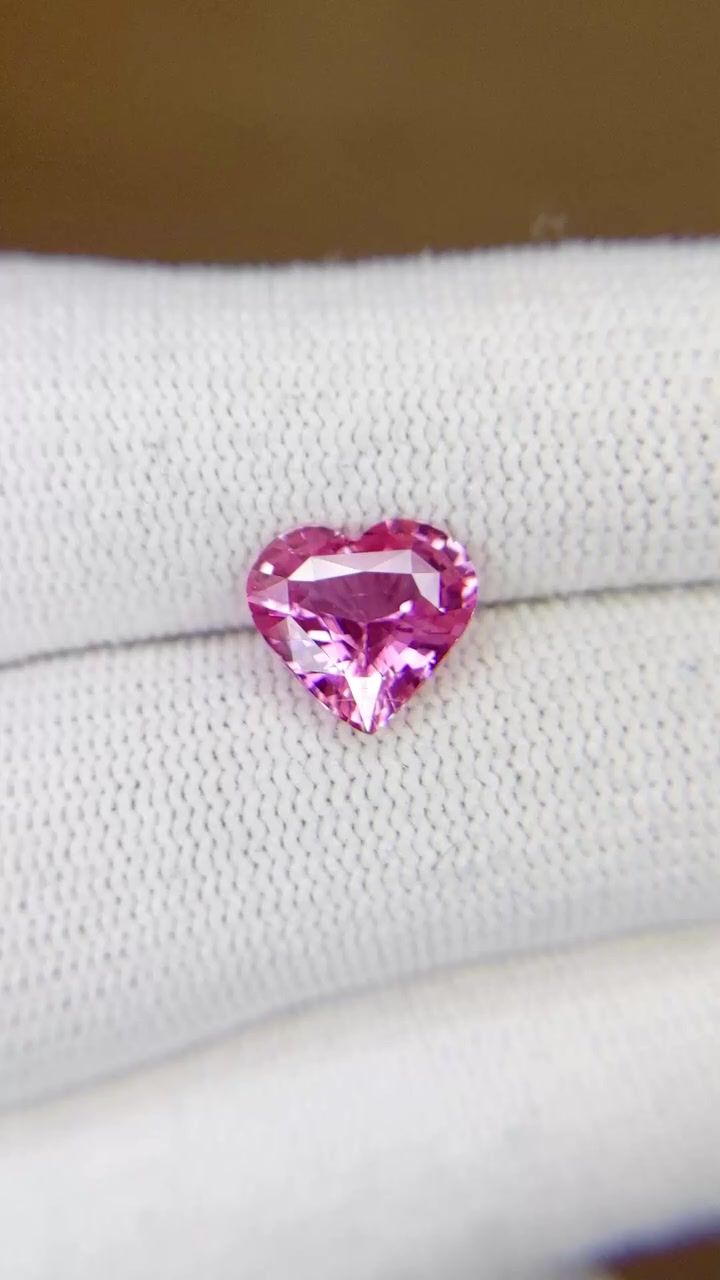2.60 ct Heart Pink Natural Sapphire