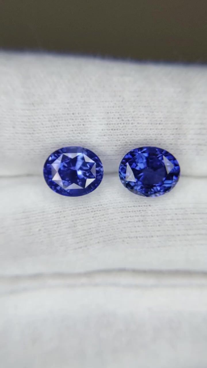 6.61 ct Oval Blue Natural Sapphire