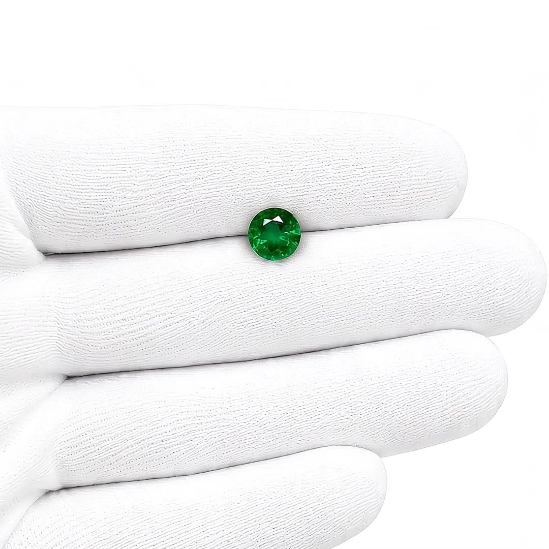 1.59 ct Round Green Natural Emerald