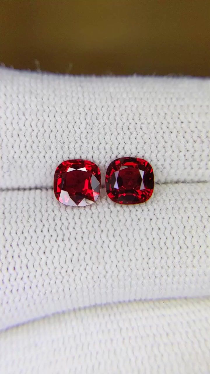 2.05 ct Cushion Red Natural Ruby