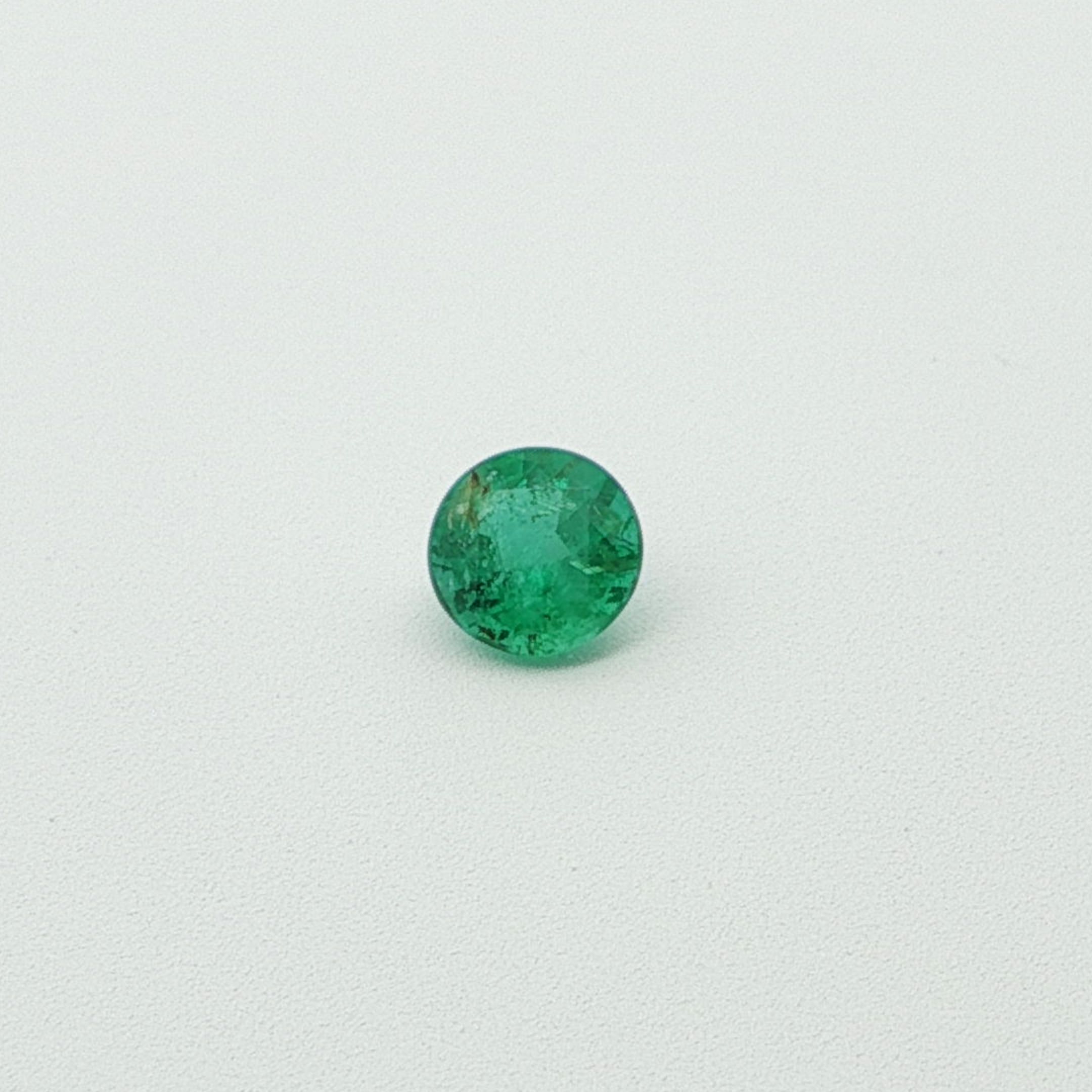 0.32 ct Round Green Natural Emerald