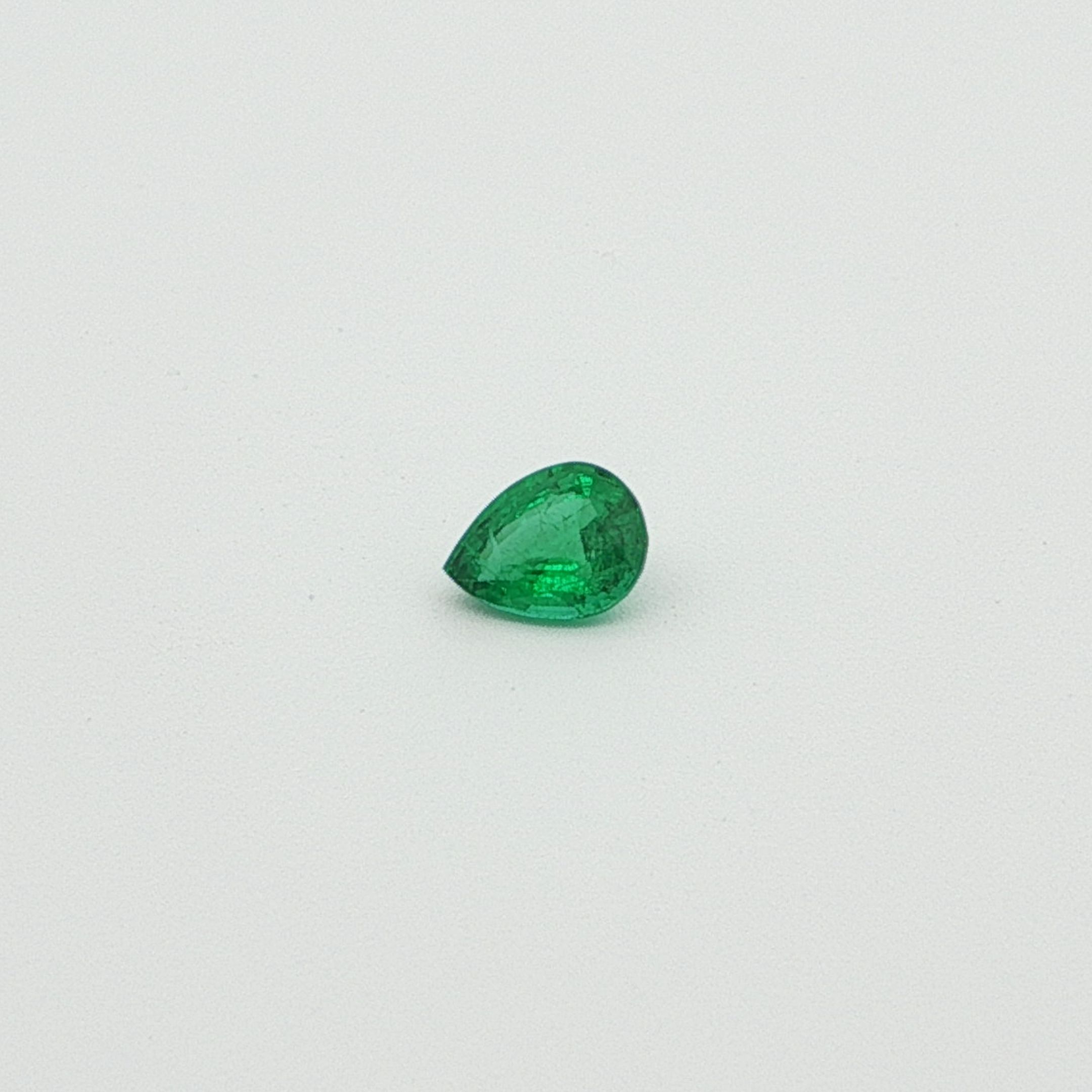 0.29 ct Pear Green Natural Emerald