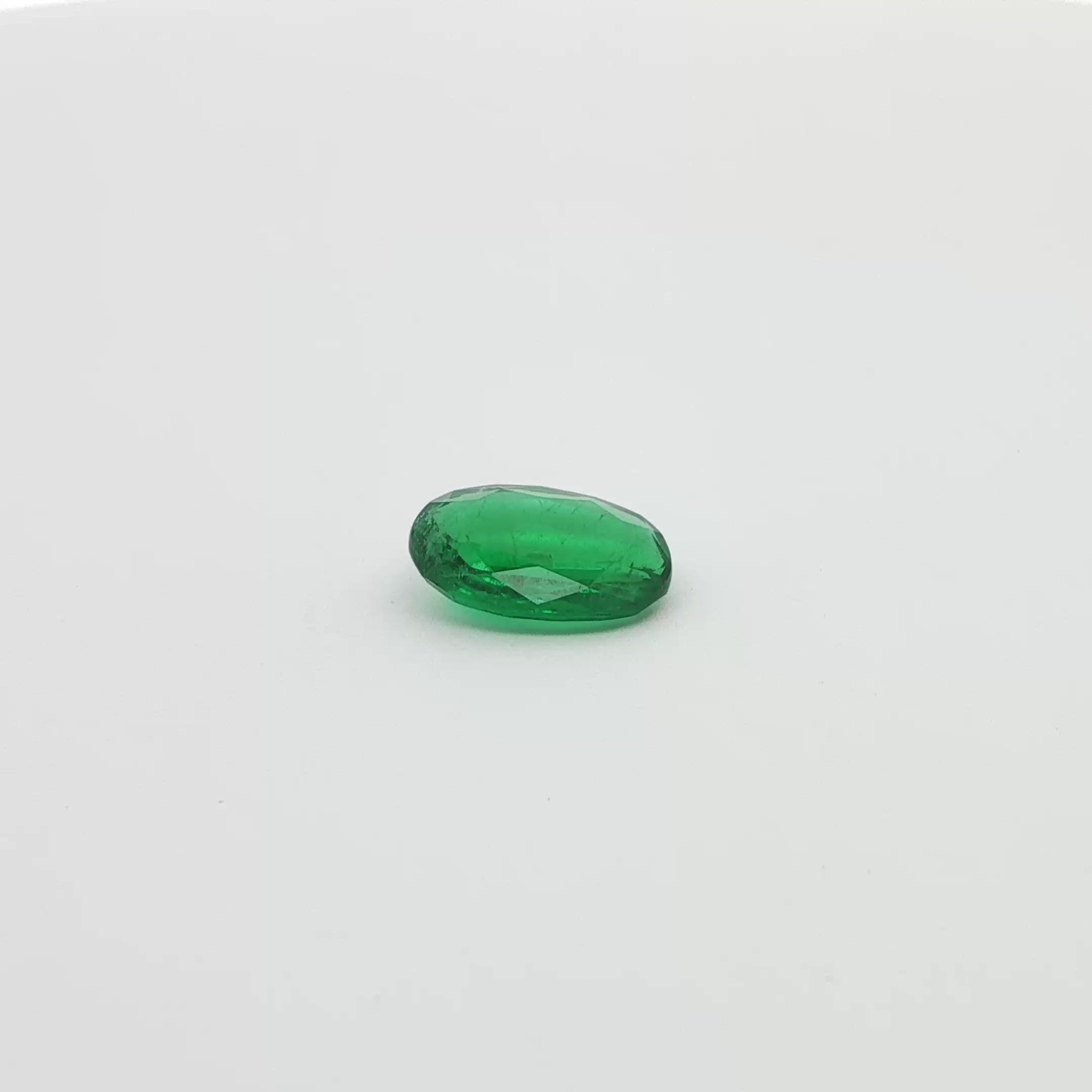 2.21 ct Oval Green Natural Emerald
