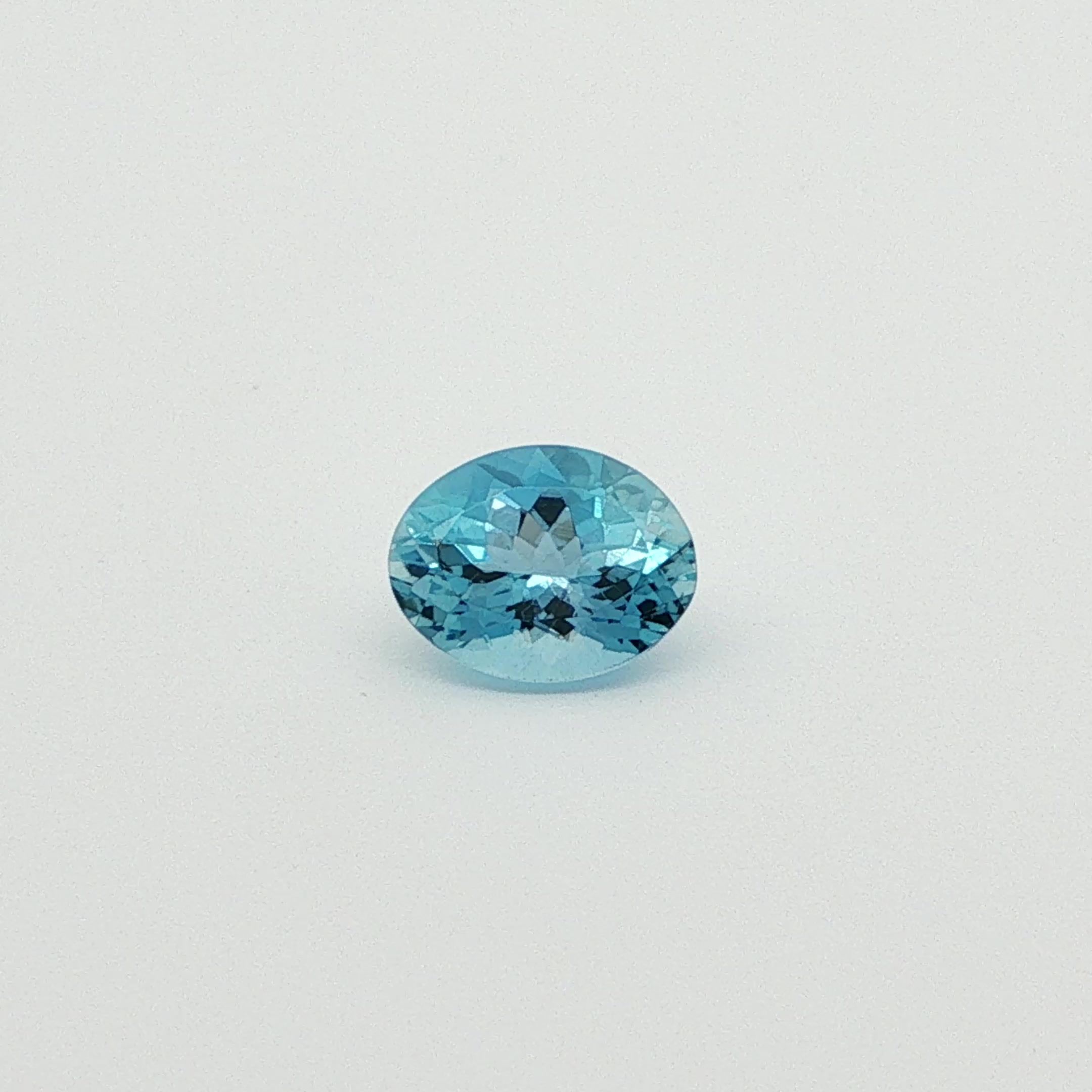 1.45 ct Oval Blue Natural Aquamarine