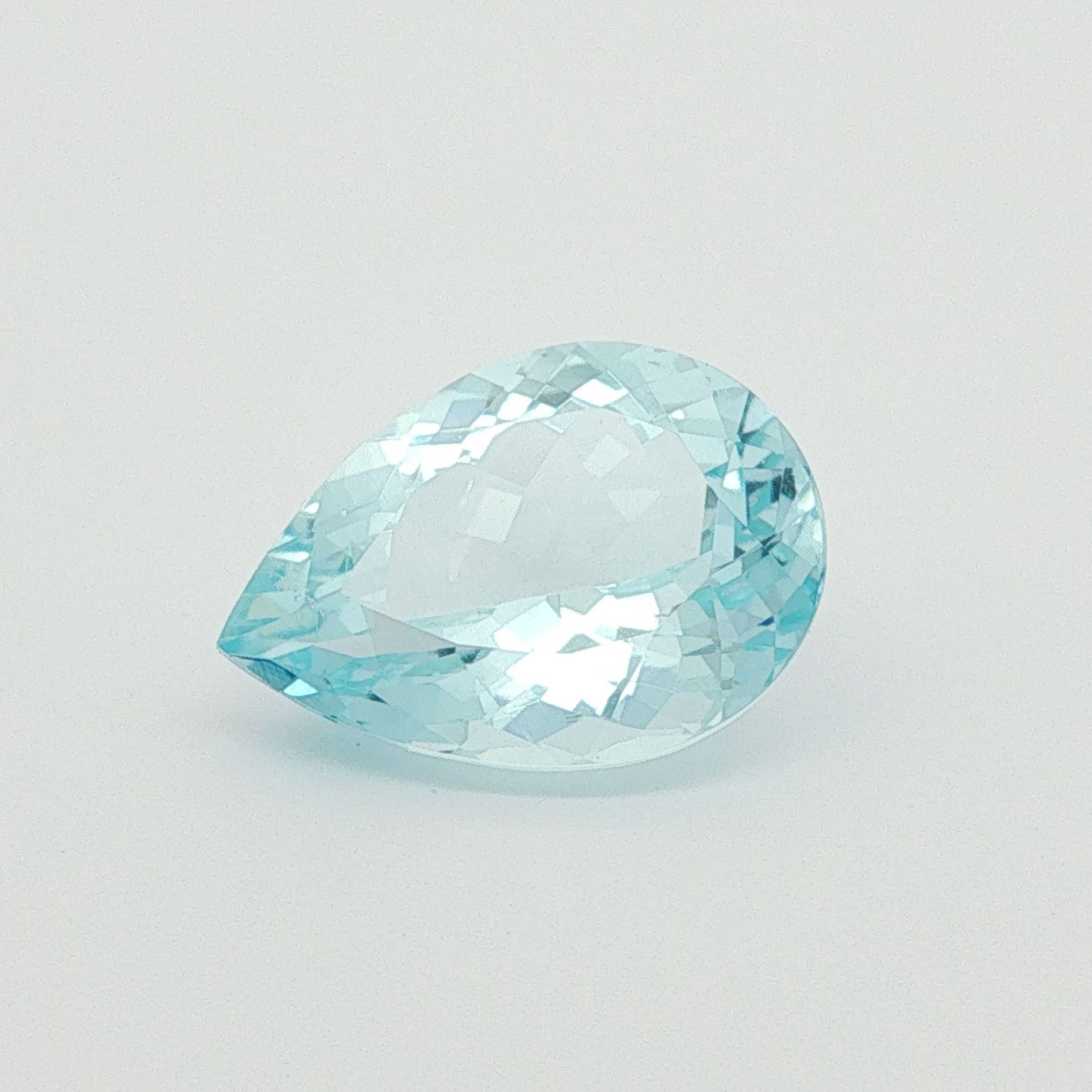 10.05 ct Pear Blue Natural Aquamarine