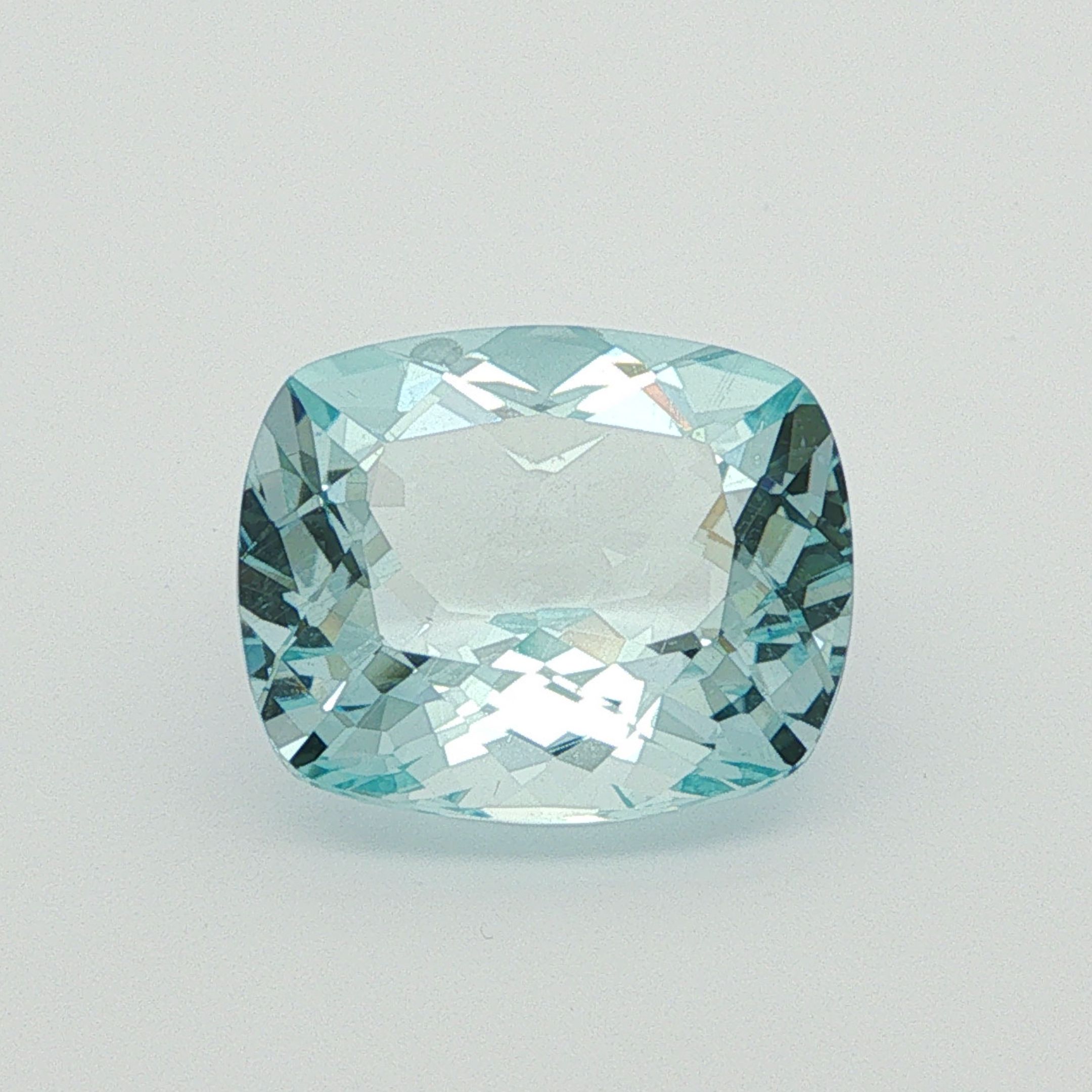 15.27 ct Cushion Blue Natural Aquamarine