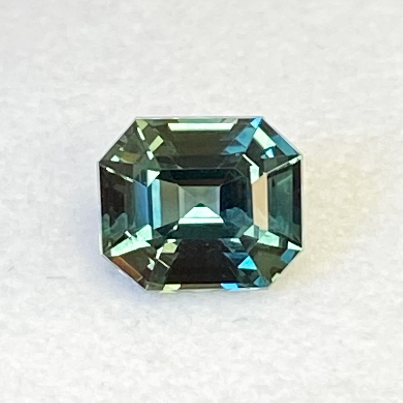 1.49 ct Emerald Green Natural Sapphire