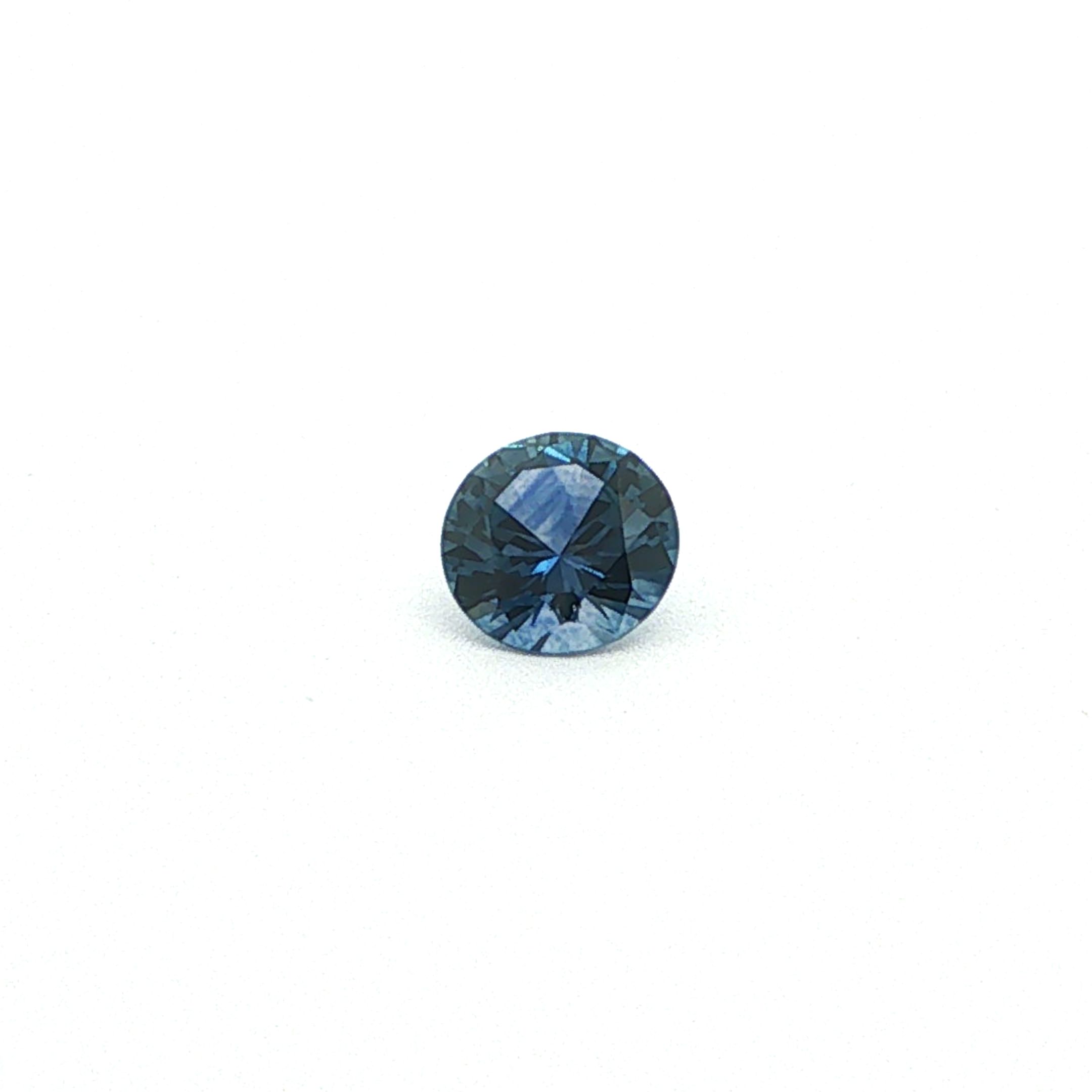 0.53 ct Round Blue Natural Sapphire