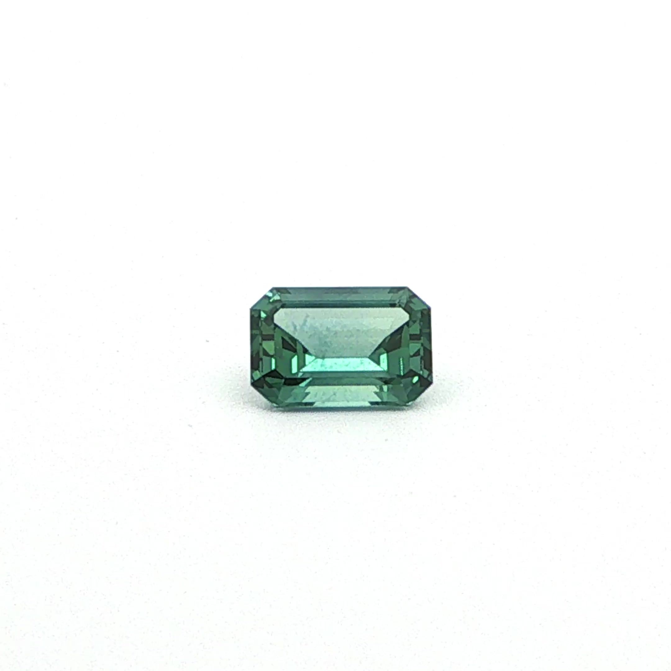 0.67 ct Emerald Blue Natural Sapphire