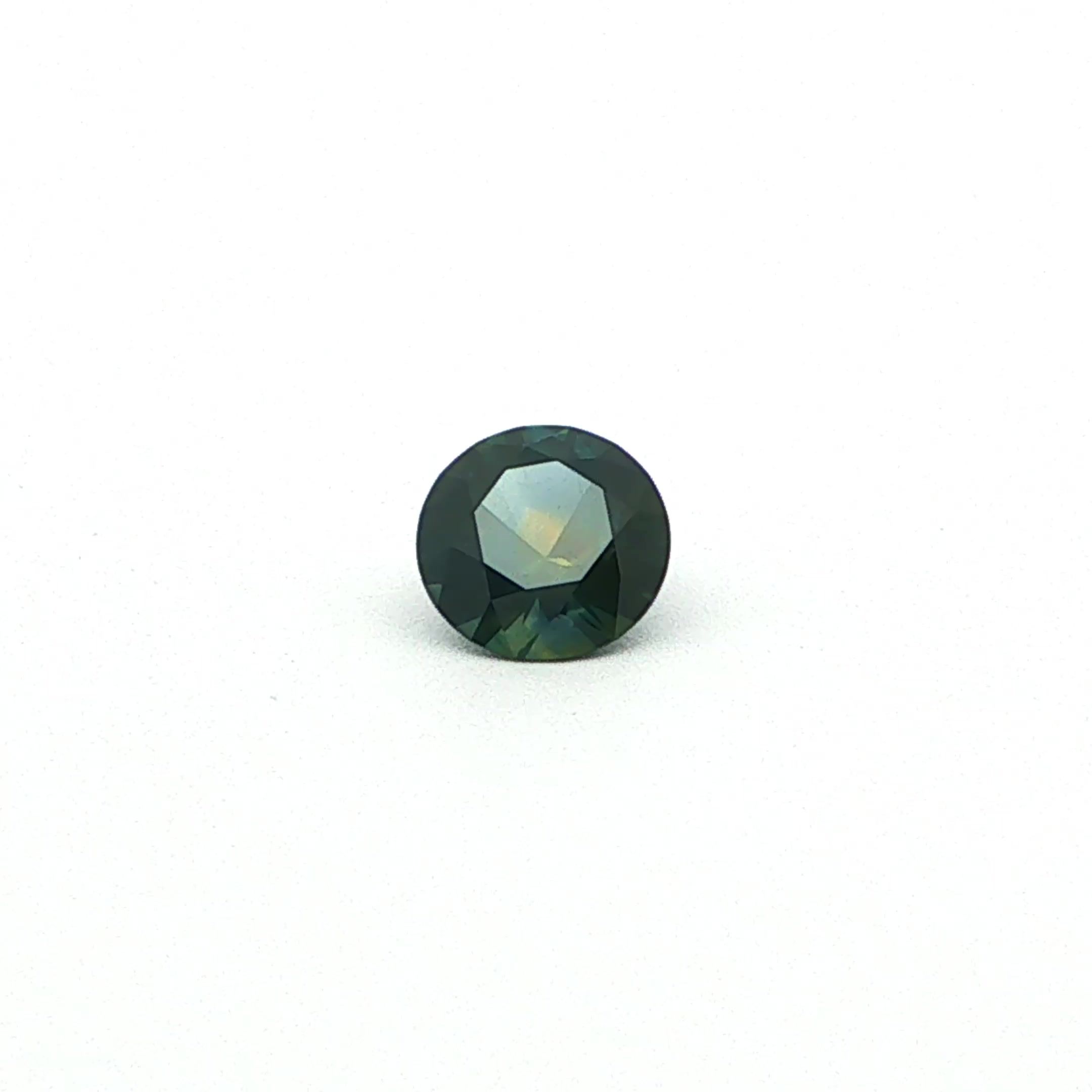 0.72 ct Round Blue Natural Sapphire