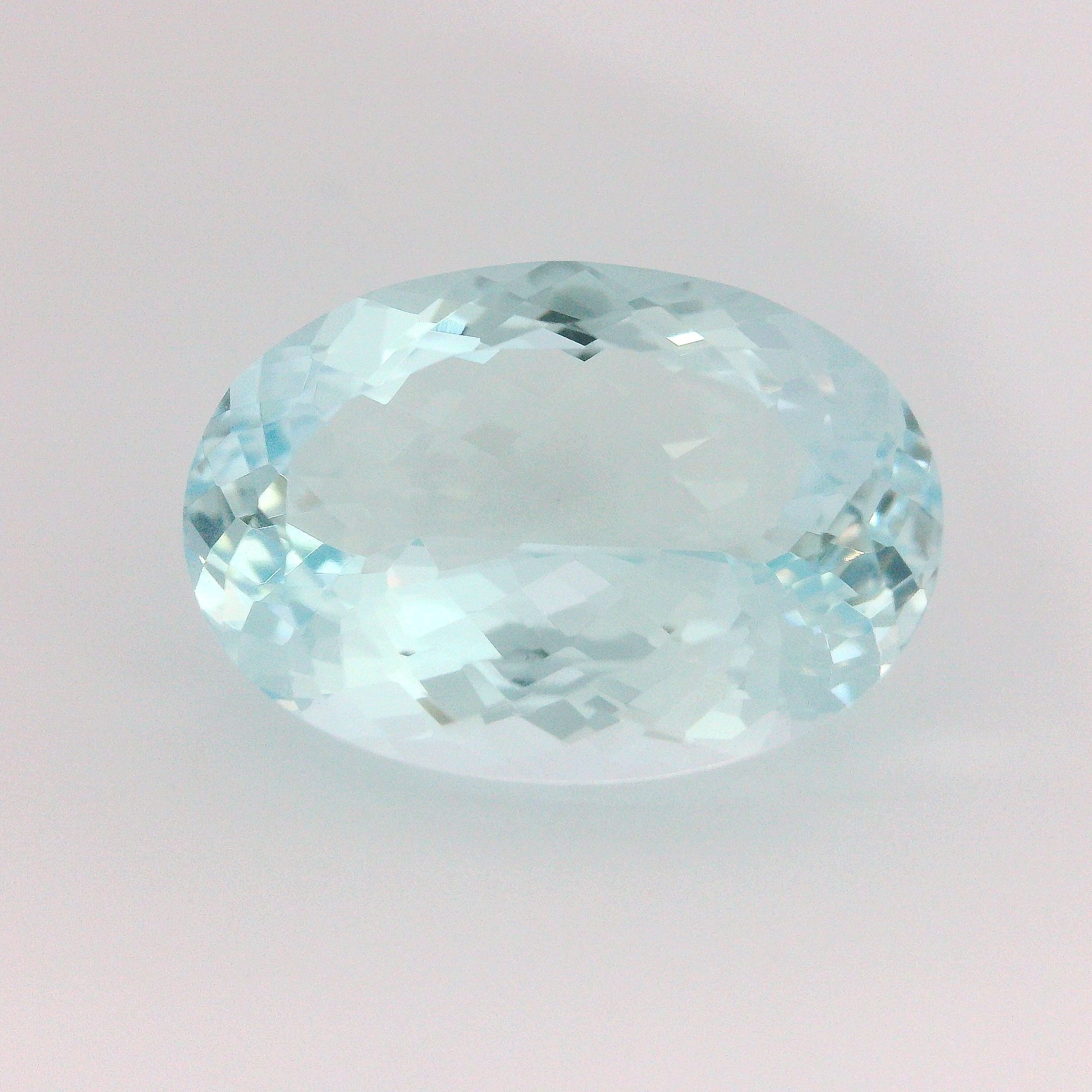 10.50 ct Oval Blue Natural Aquamarine