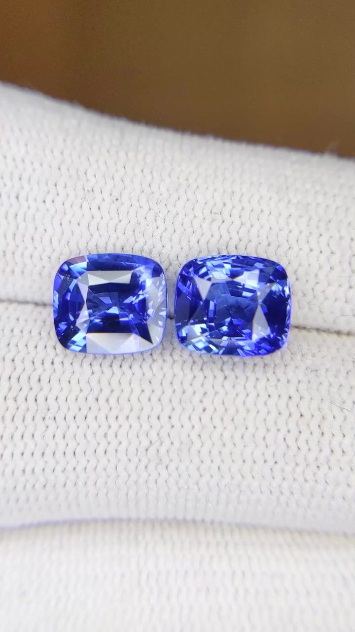 6.64 ct Cushion Blue Natural Sapphire