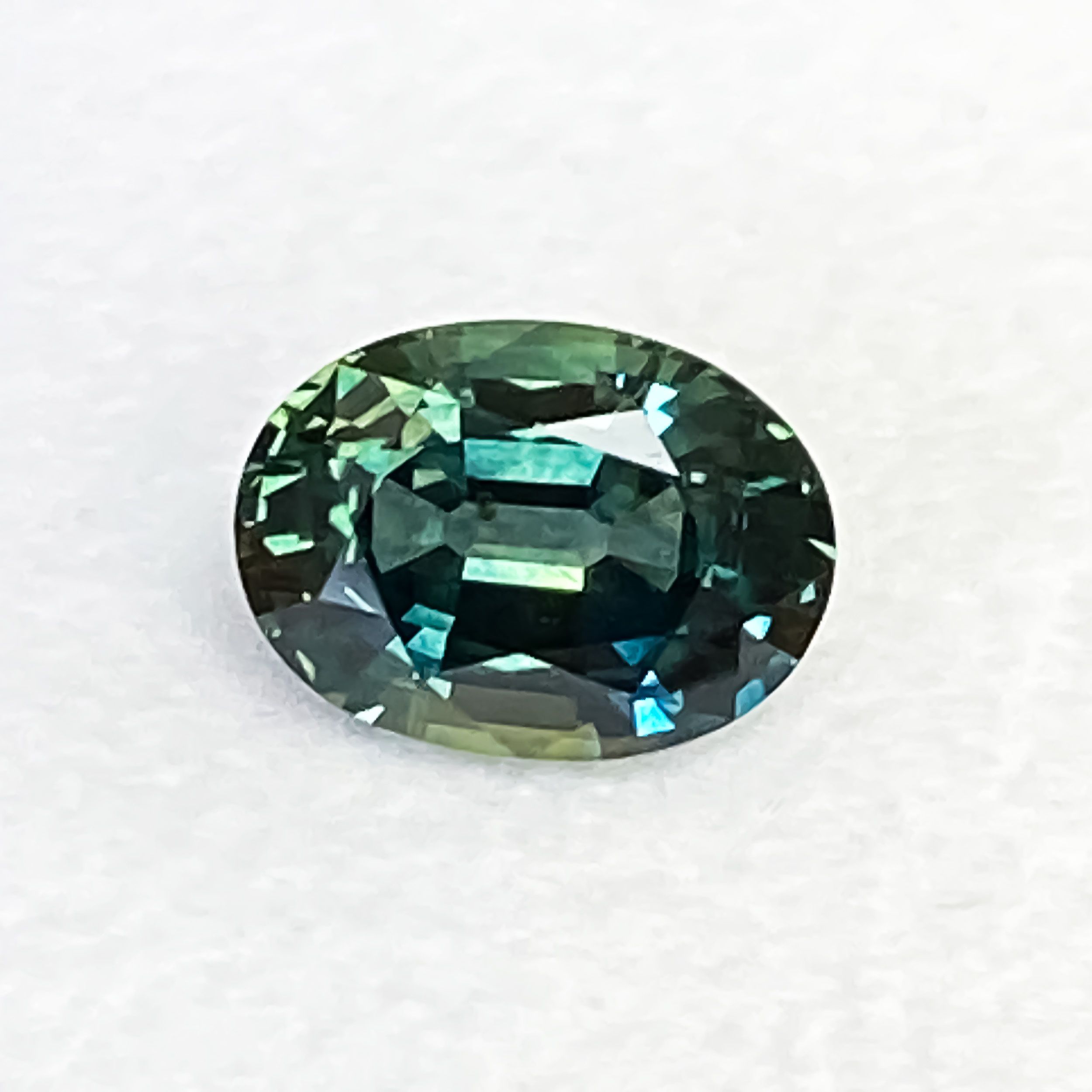 2.06 ct Oval Green Natural Sapphire