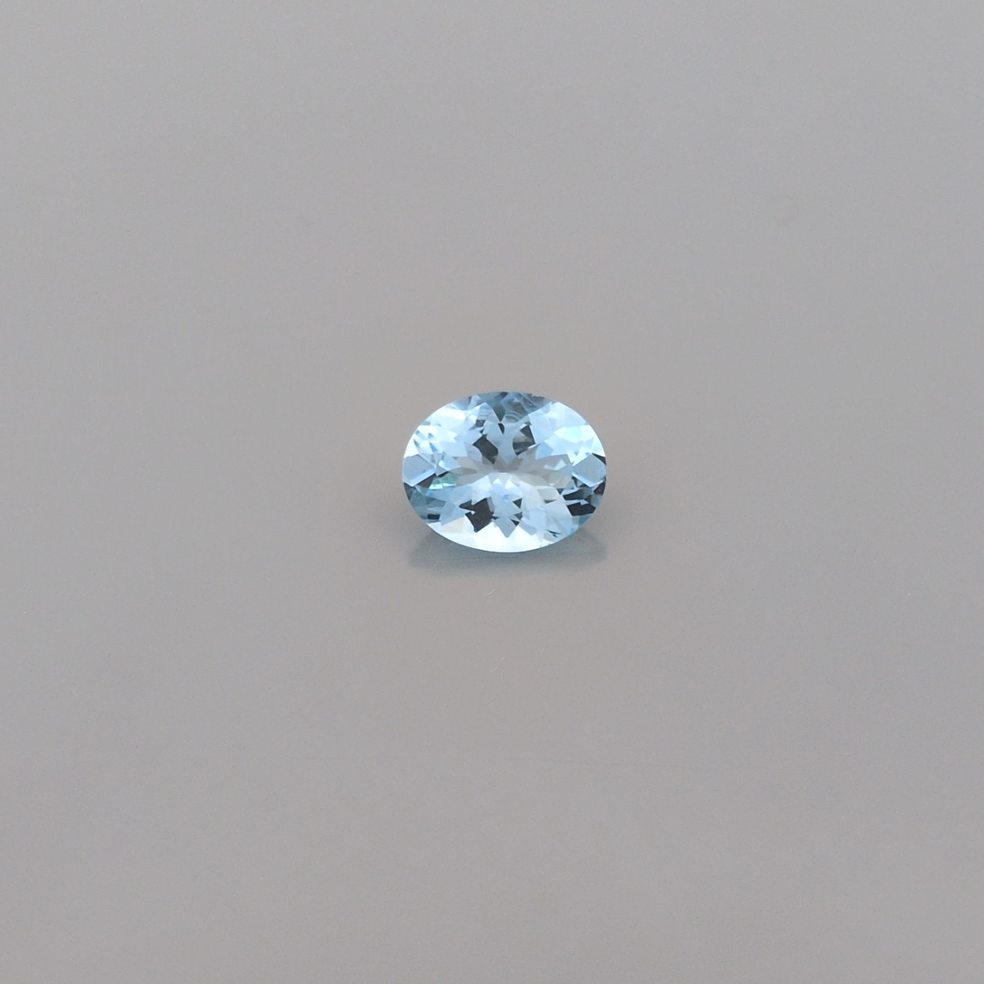 1.50 ct Oval Blue Natural Aquamarine