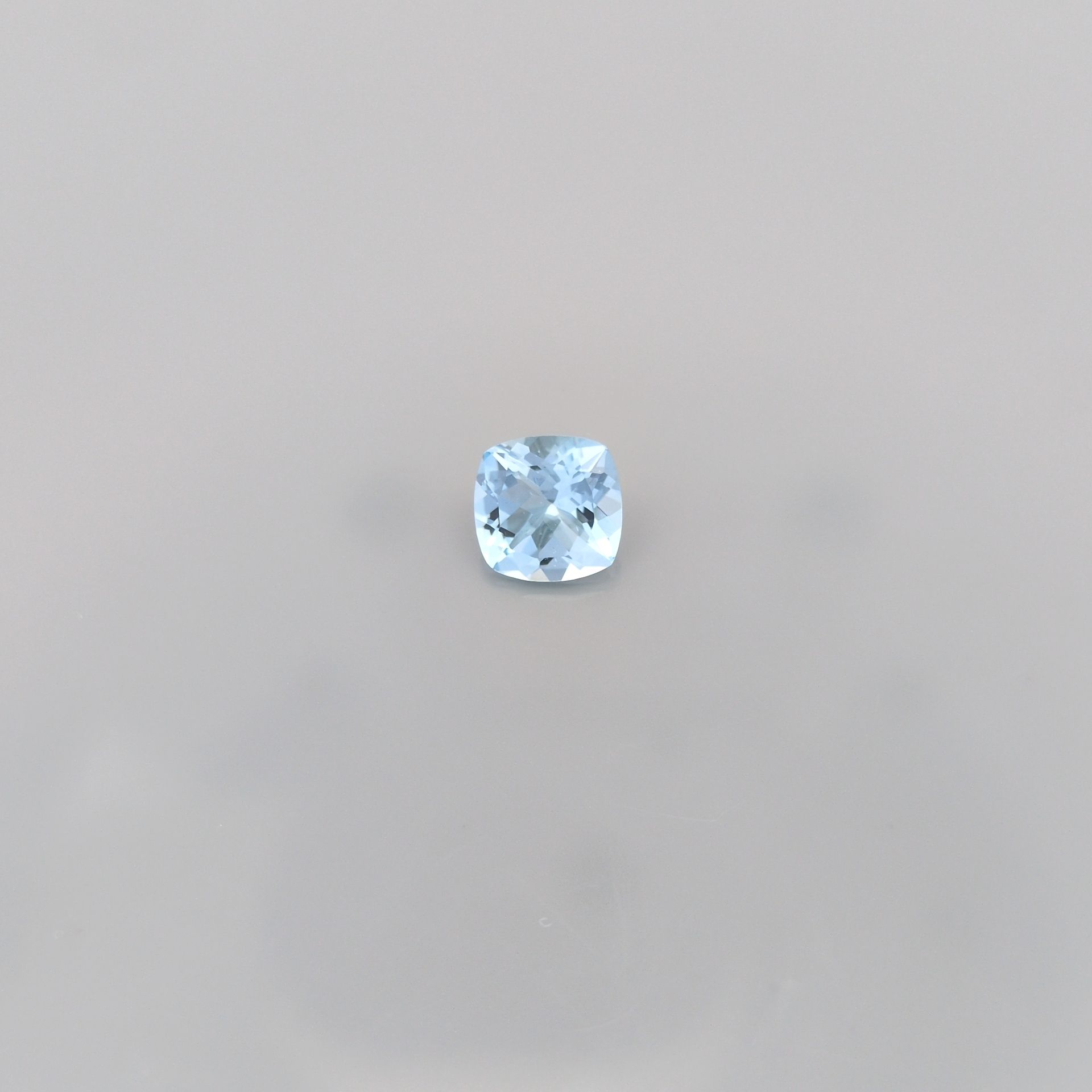 1.34 ct Cushion Blue Natural Aquamarine