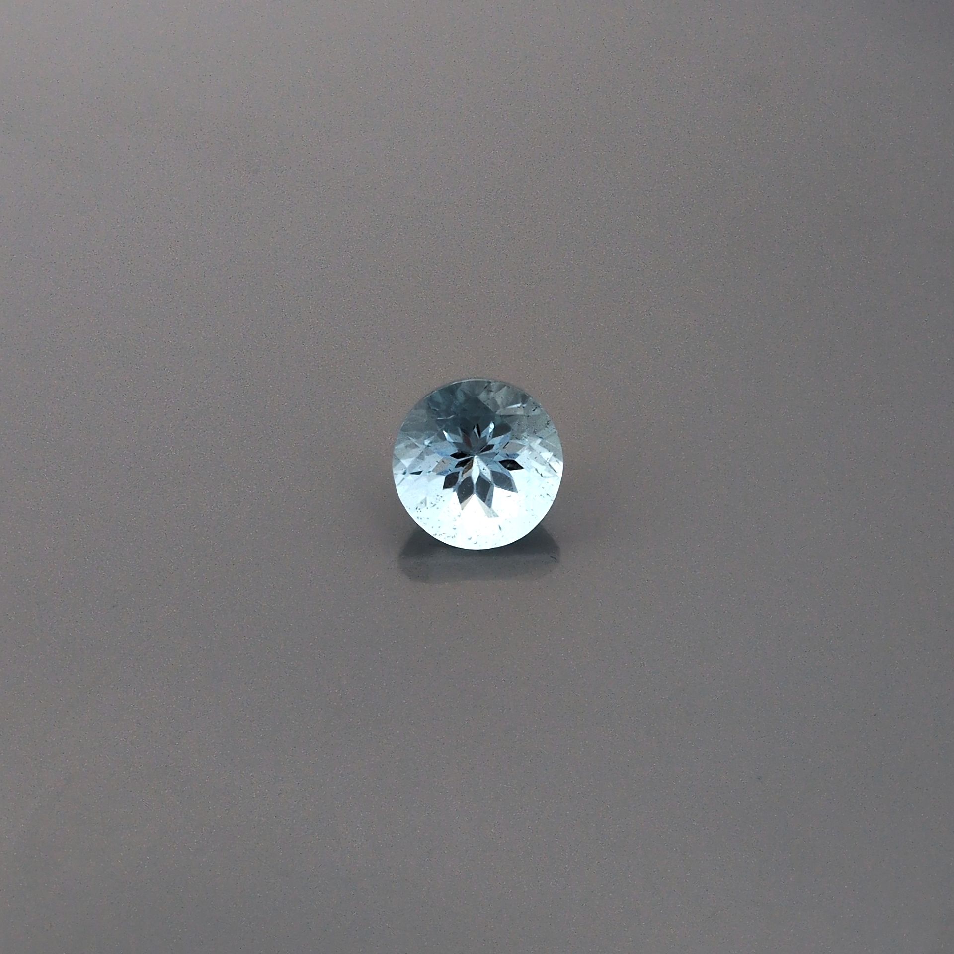 3.03 ct Round Blue Natural Aquamarine