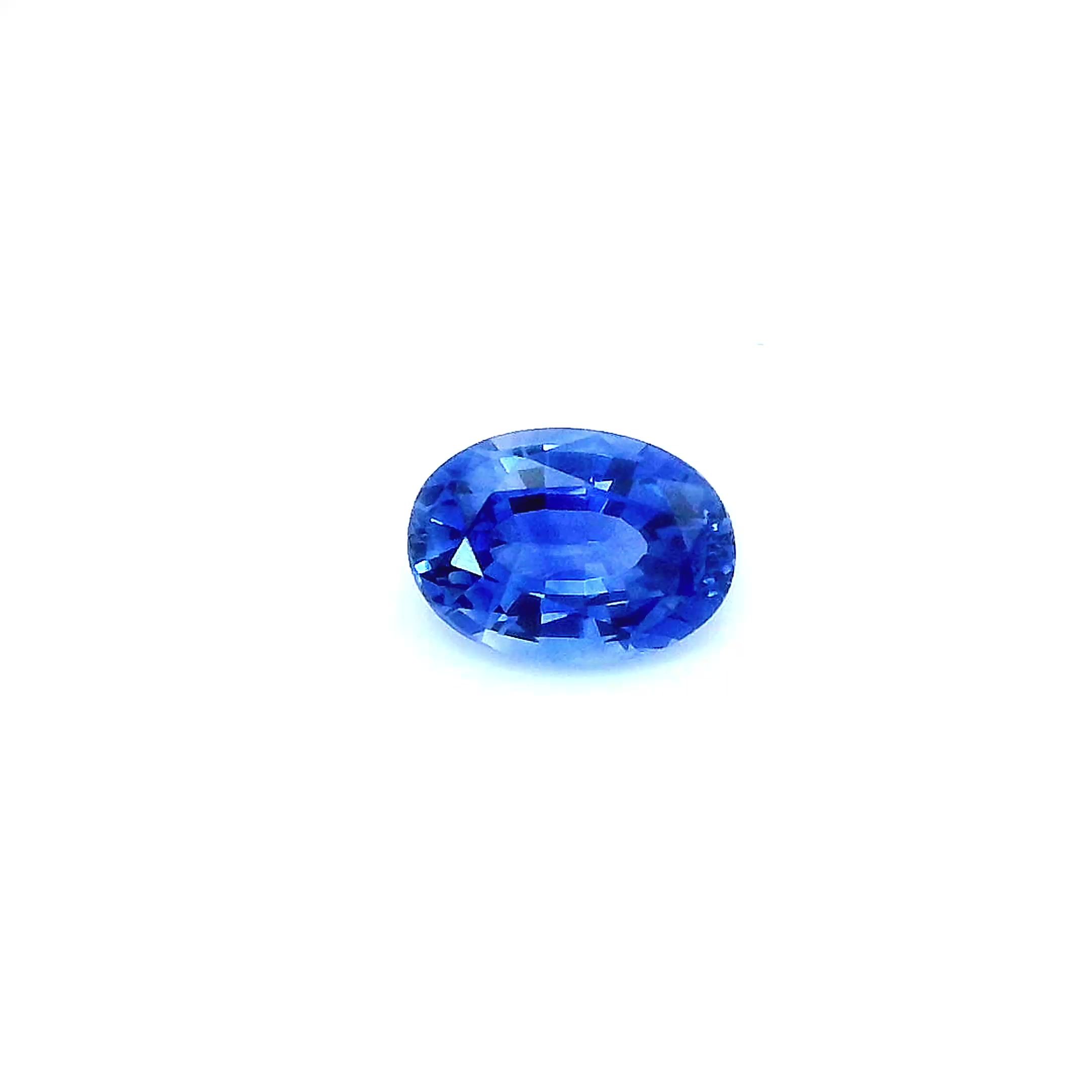 0.87 ct Oval Blue Natural Sapphire