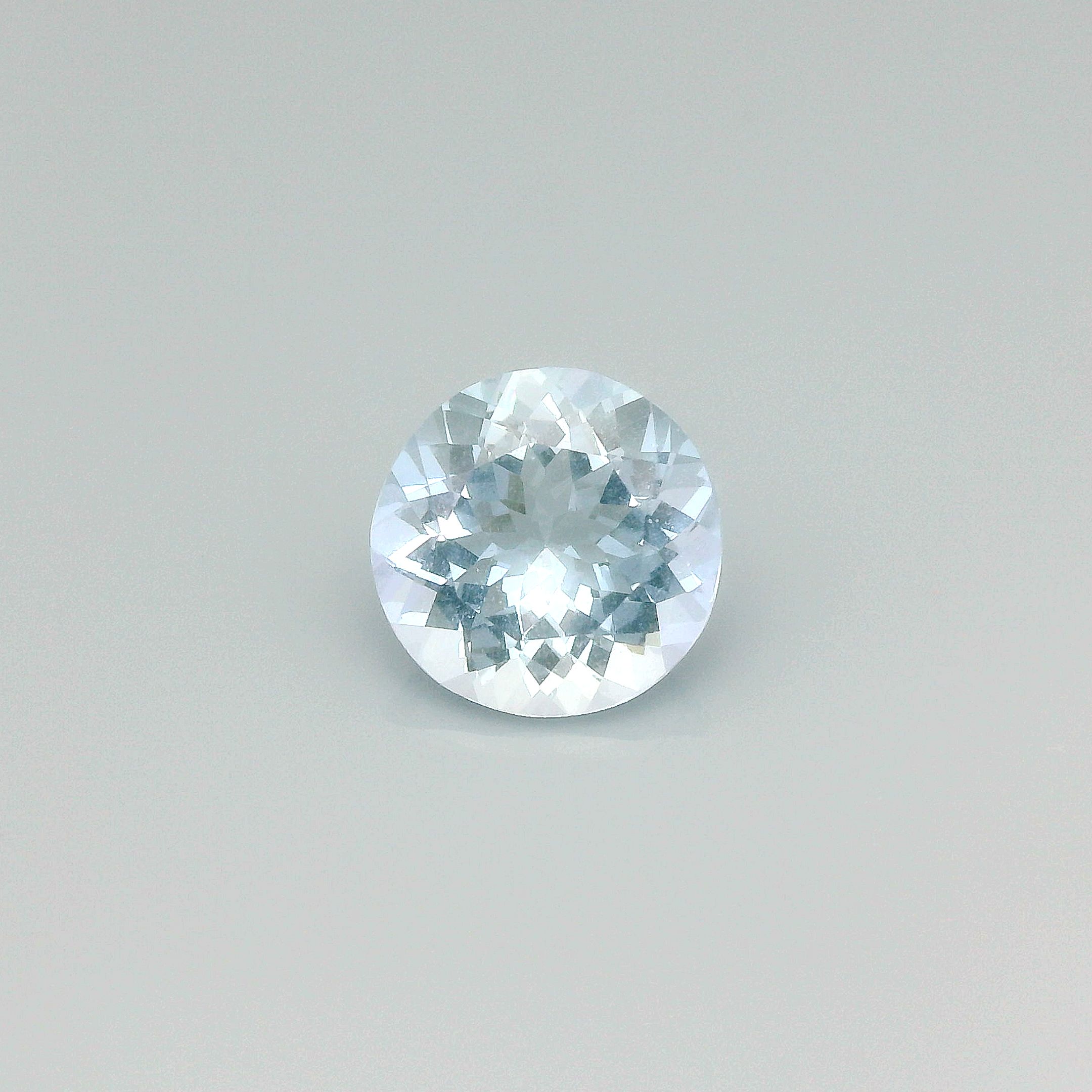 2.71 ct Round Blue Natural Aquamarine