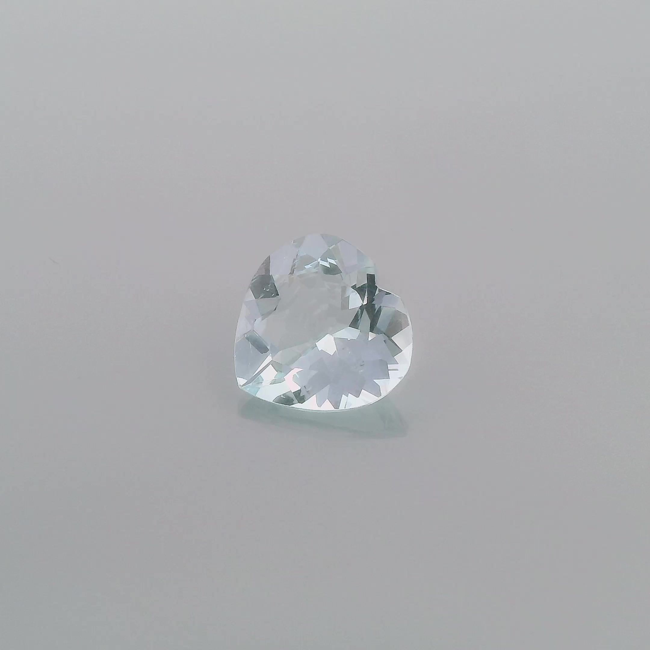 6.94 ct Heart Blue Natural Aquamarine