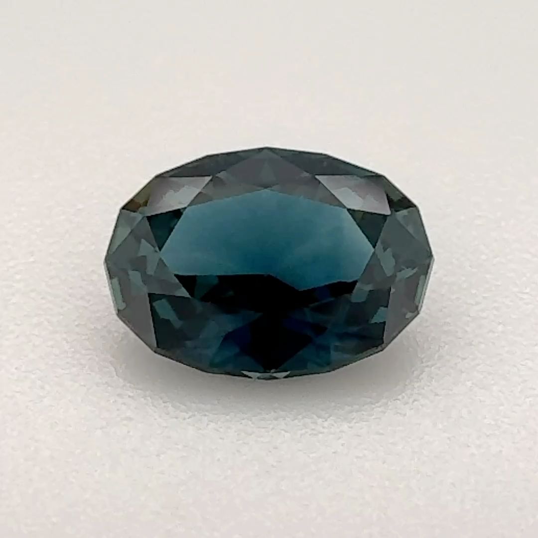 0.94 ct Oval Blue Natural Sapphire