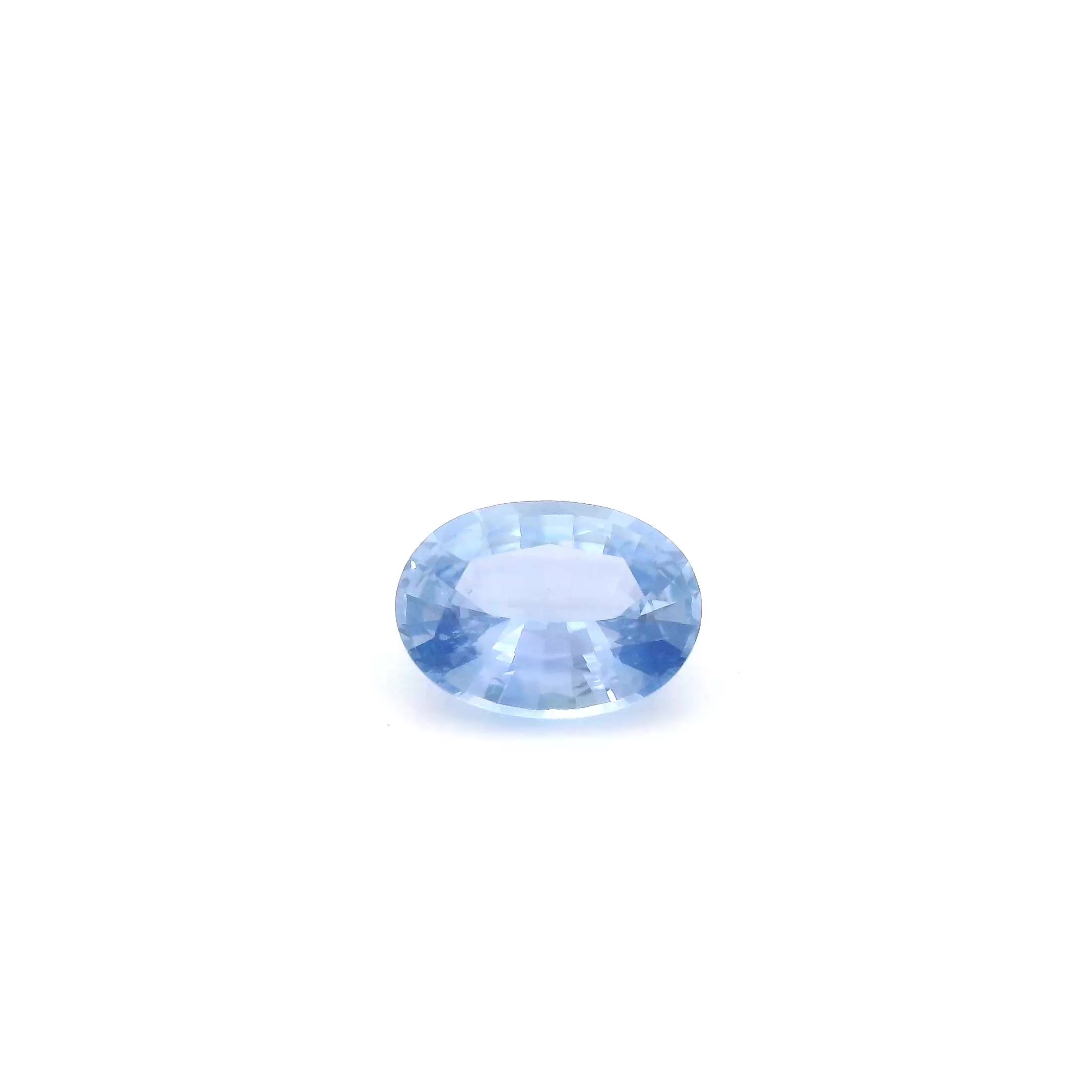 0.90 ct Oval Blue Natural Sapphire