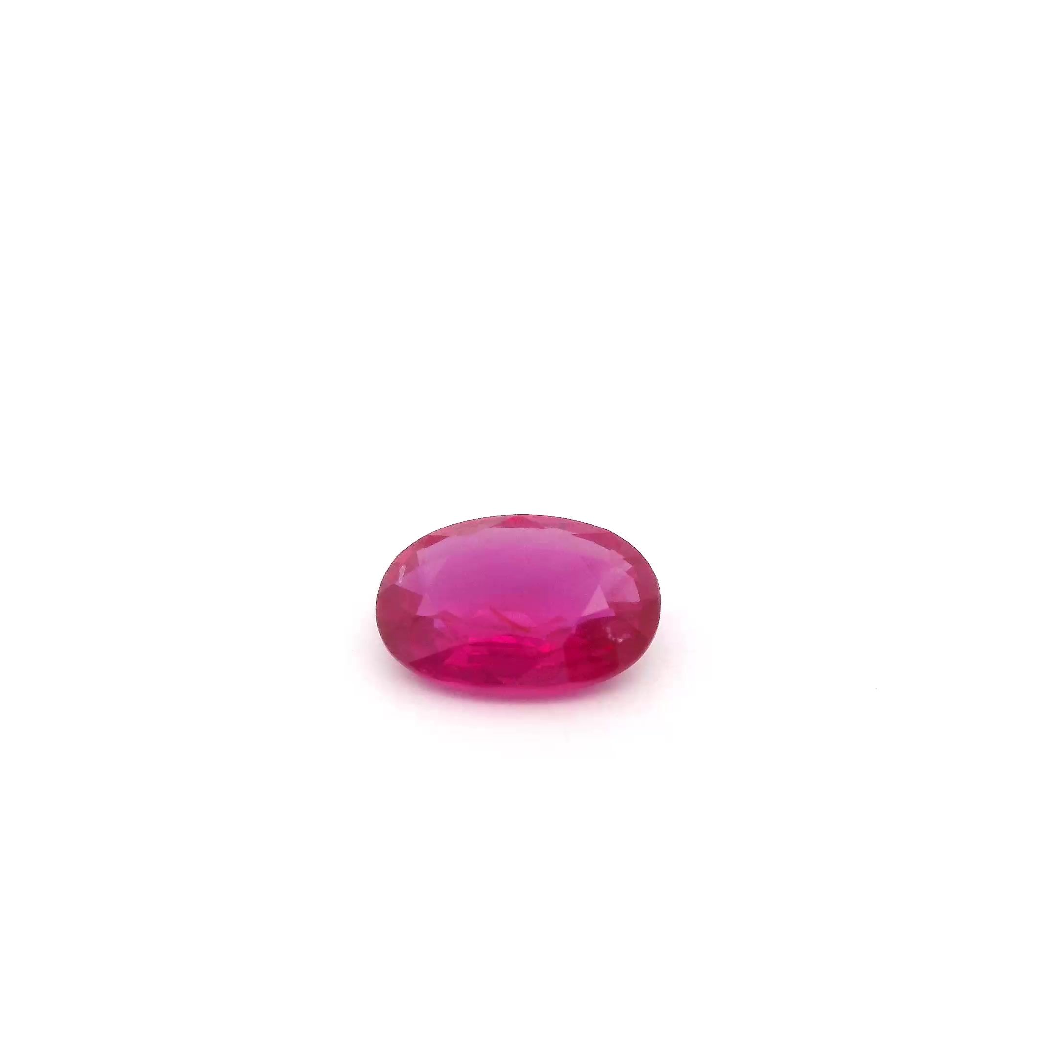 0.77 ct Oval Red Natural Ruby