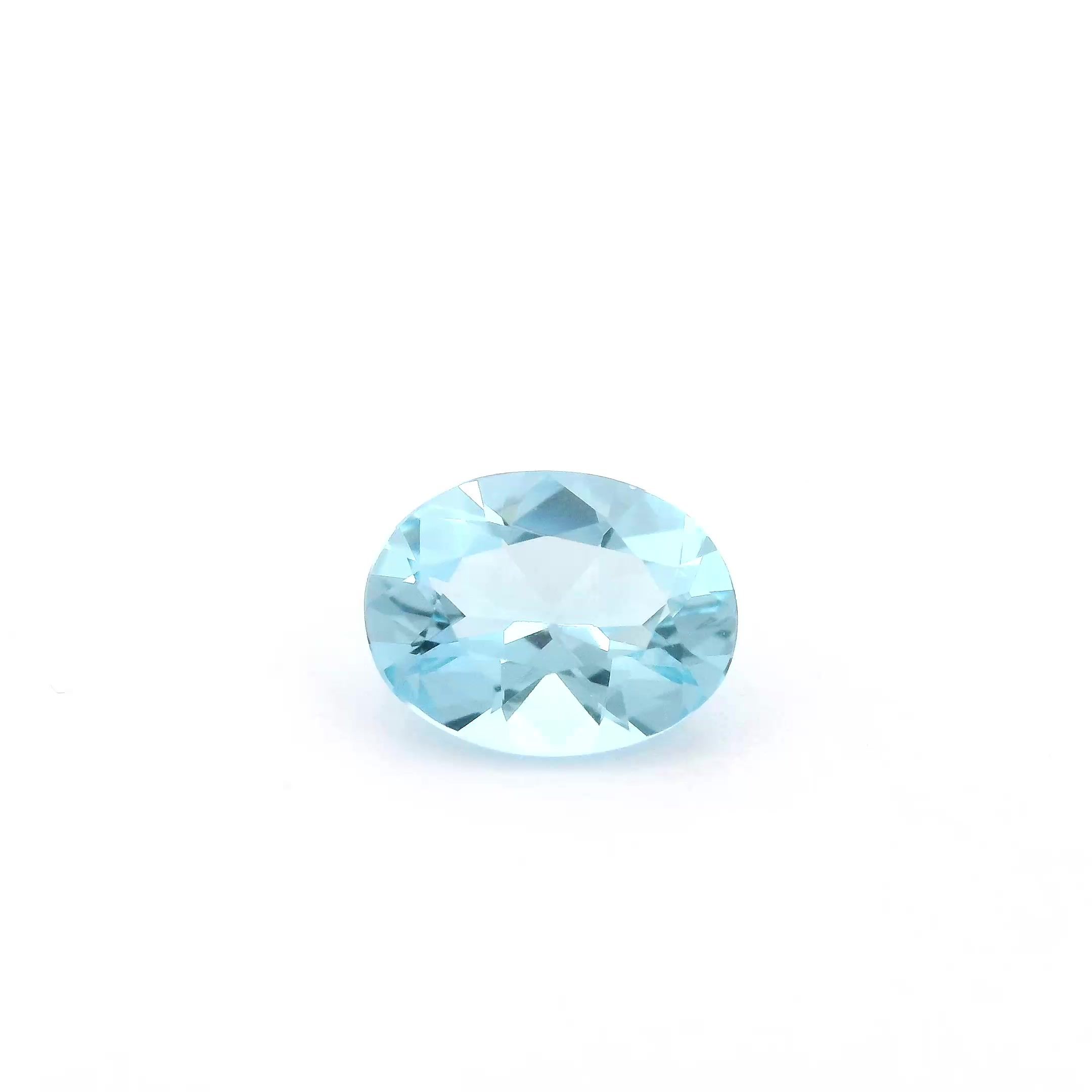 1.24 ct Oval Blue Natural Aquamarine