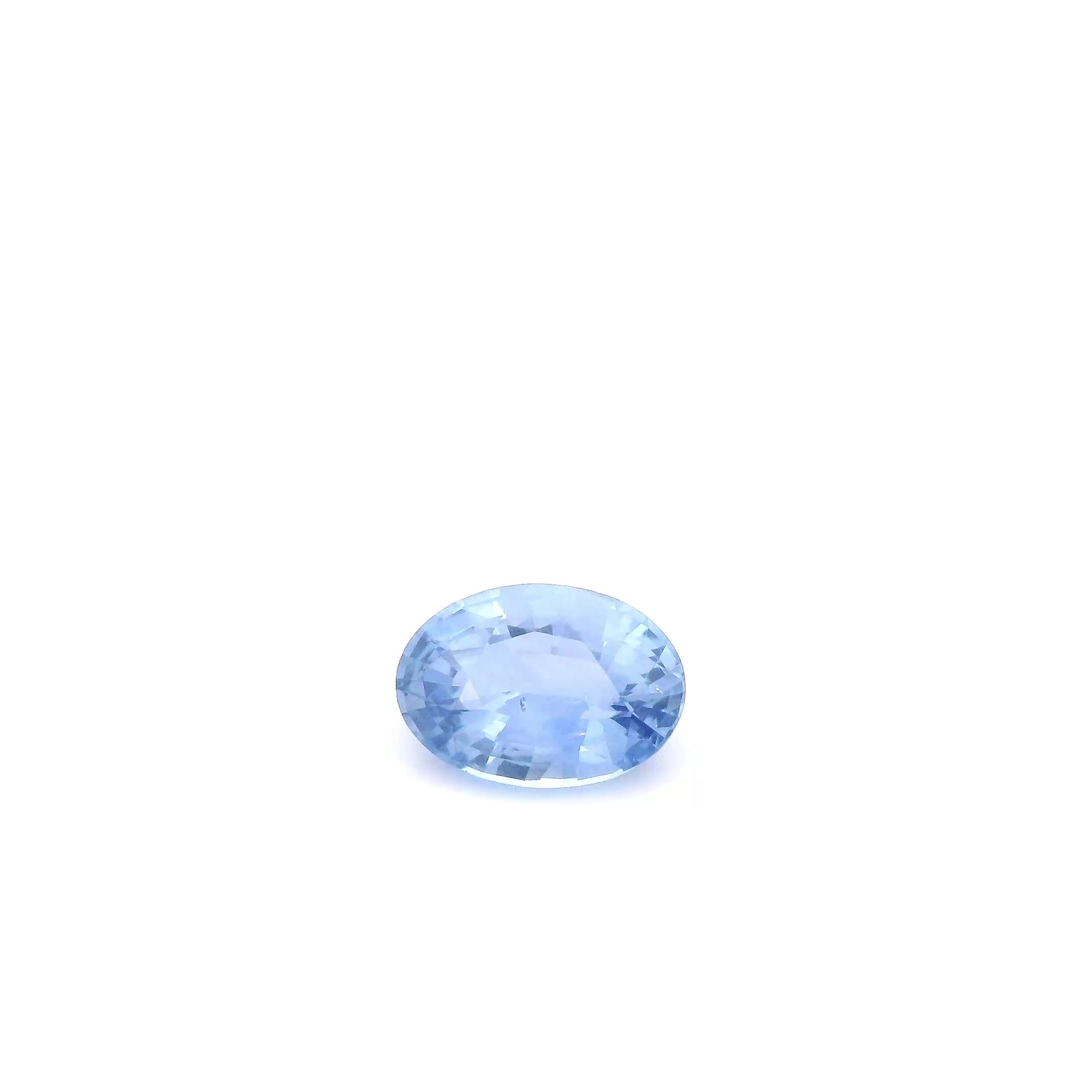 0.77 ct Oval Blue Natural Sapphire