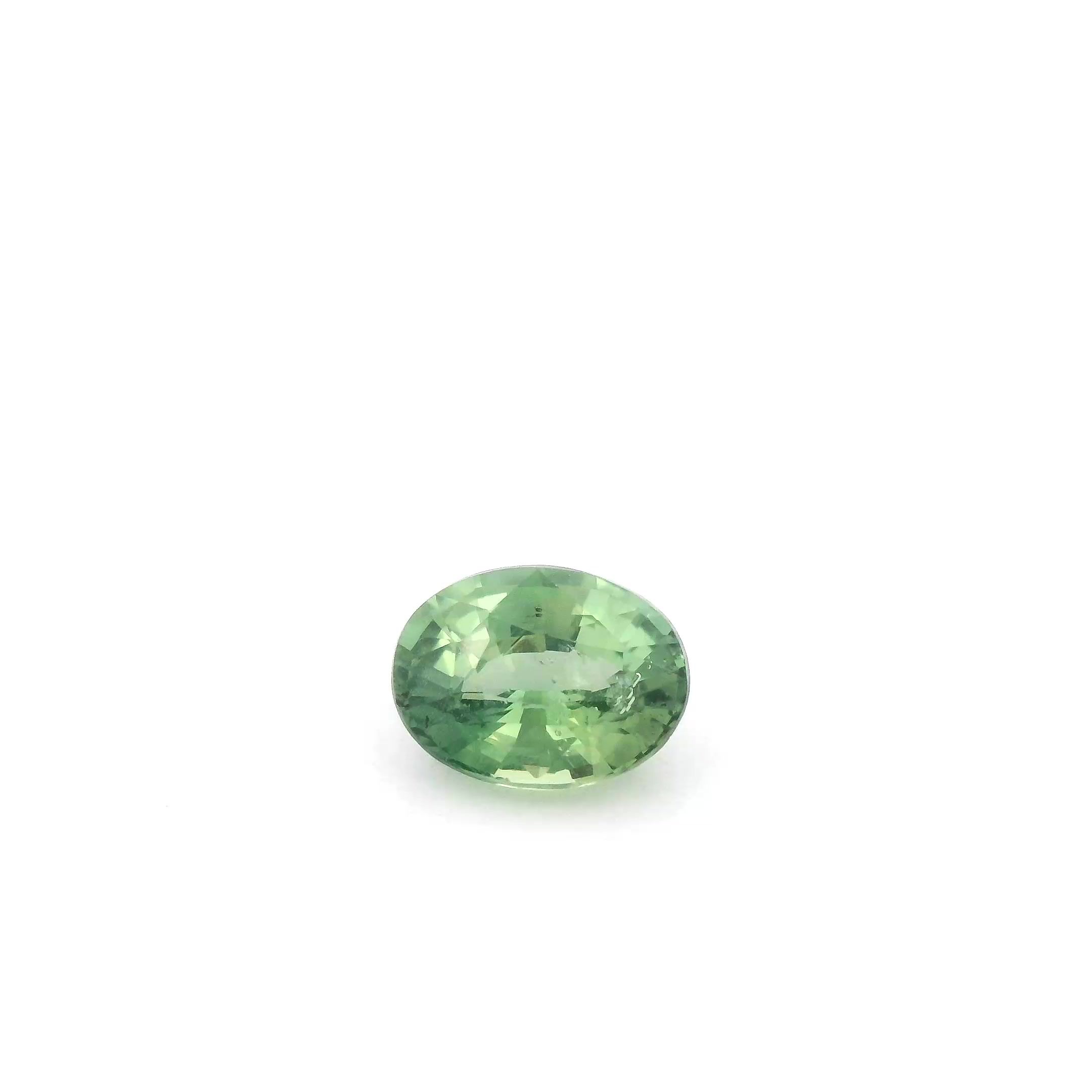 1.15 ct Oval Green Natural Sapphire