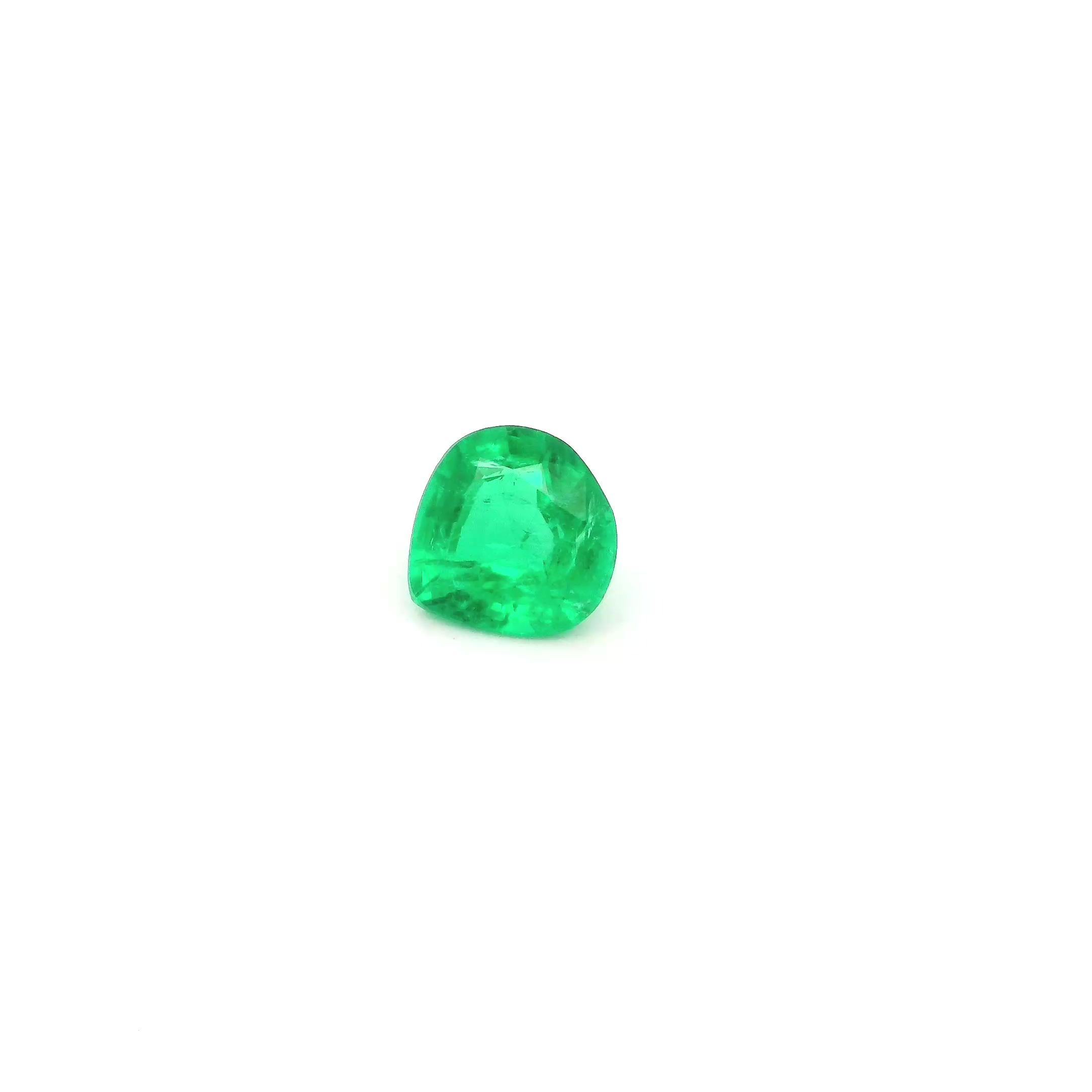 0.46 ct Pear Green Natural Emerald
