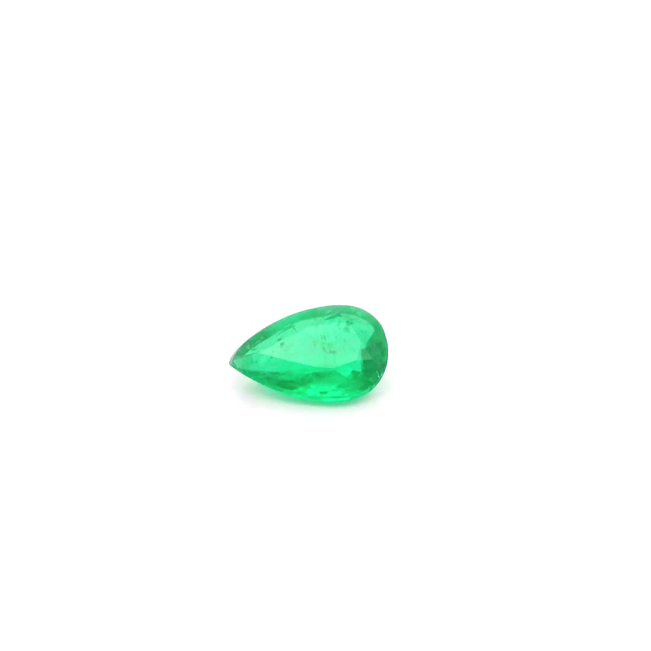0.35 ct Pear Green Natural Emerald