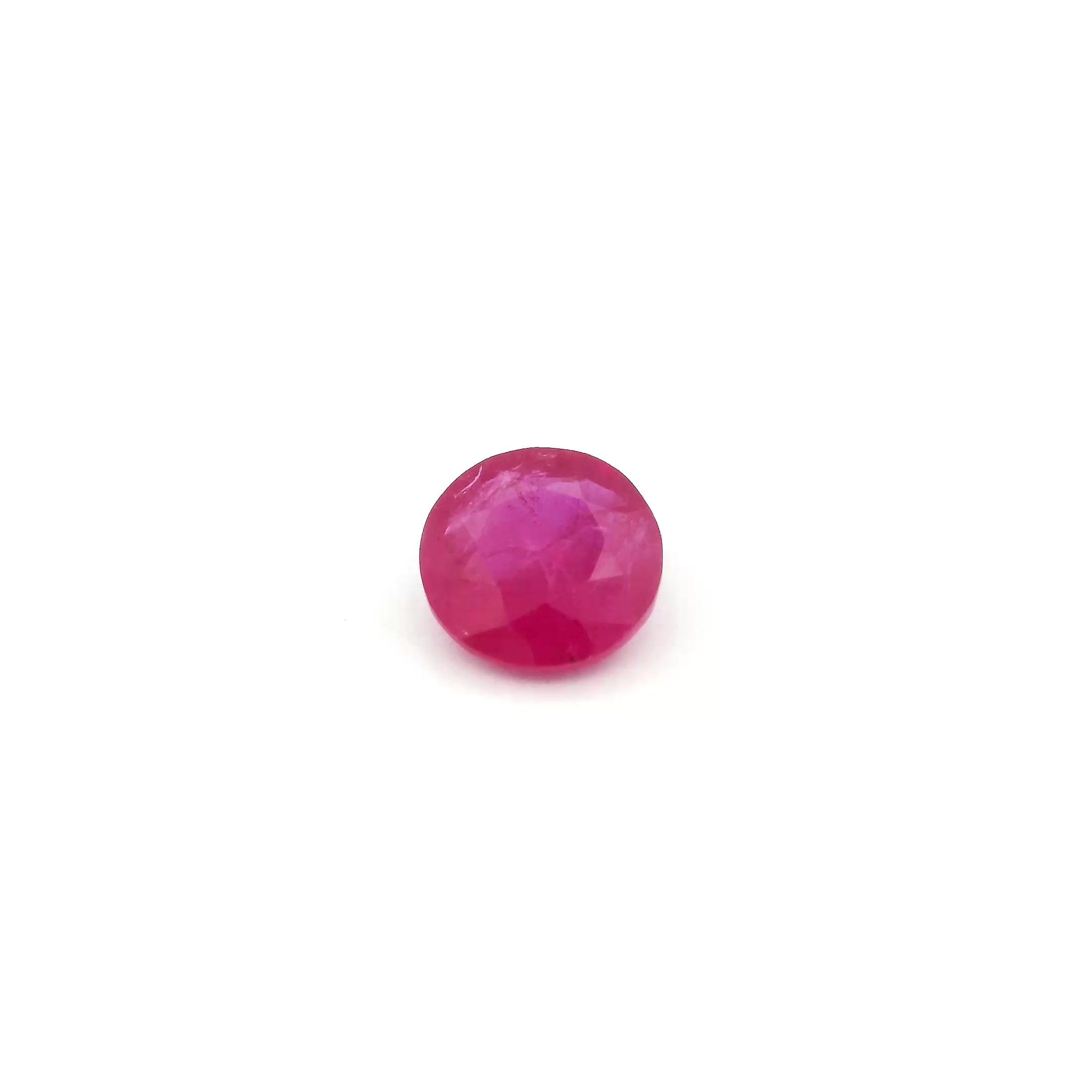 0.86 ct Round Red Natural Ruby