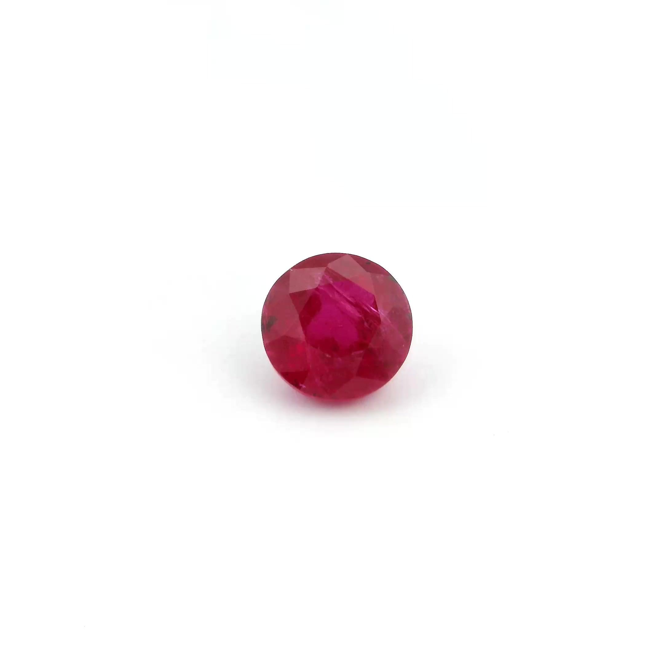 1.11 ct Round Red Natural Ruby