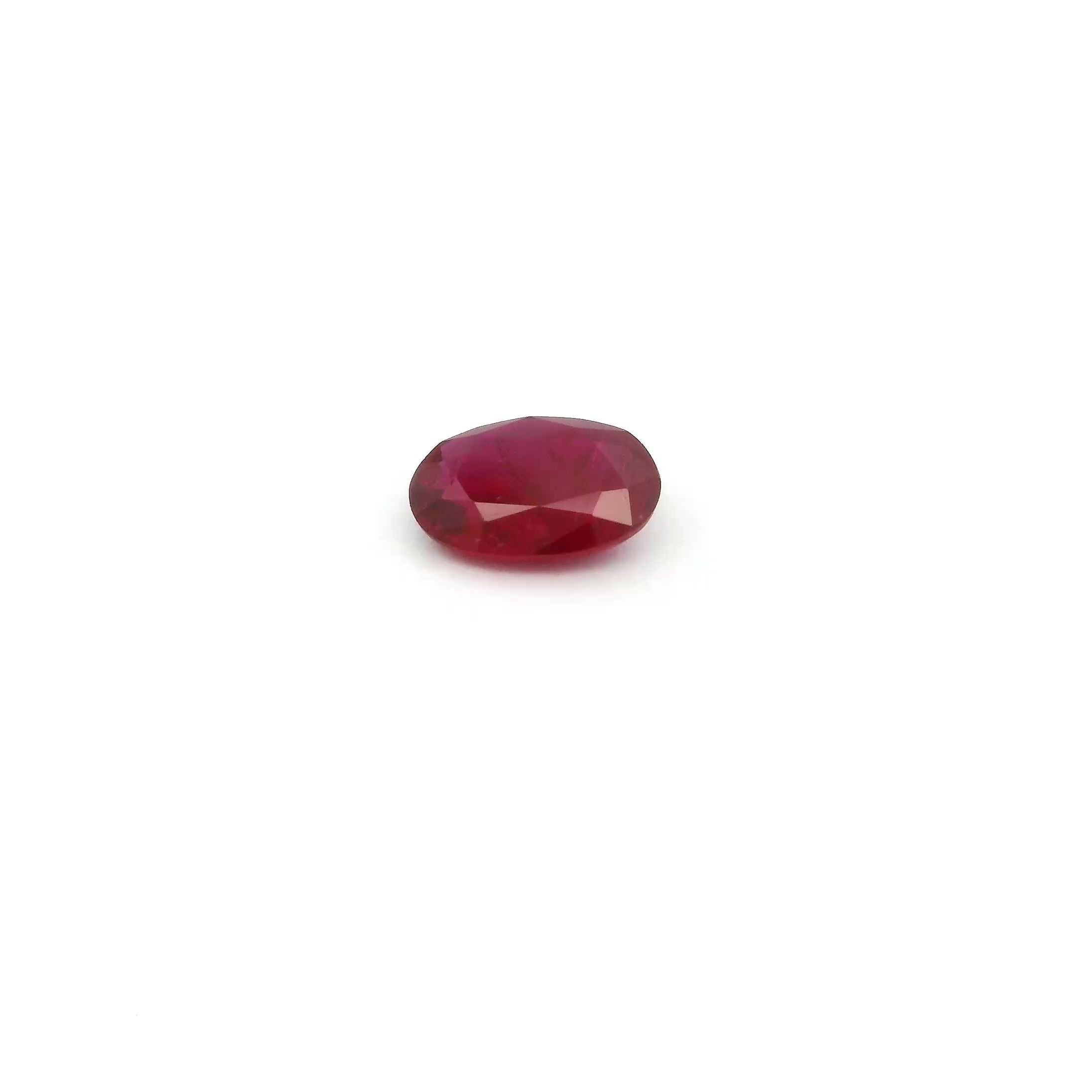 0.49 ct Oval Red Natural Ruby
