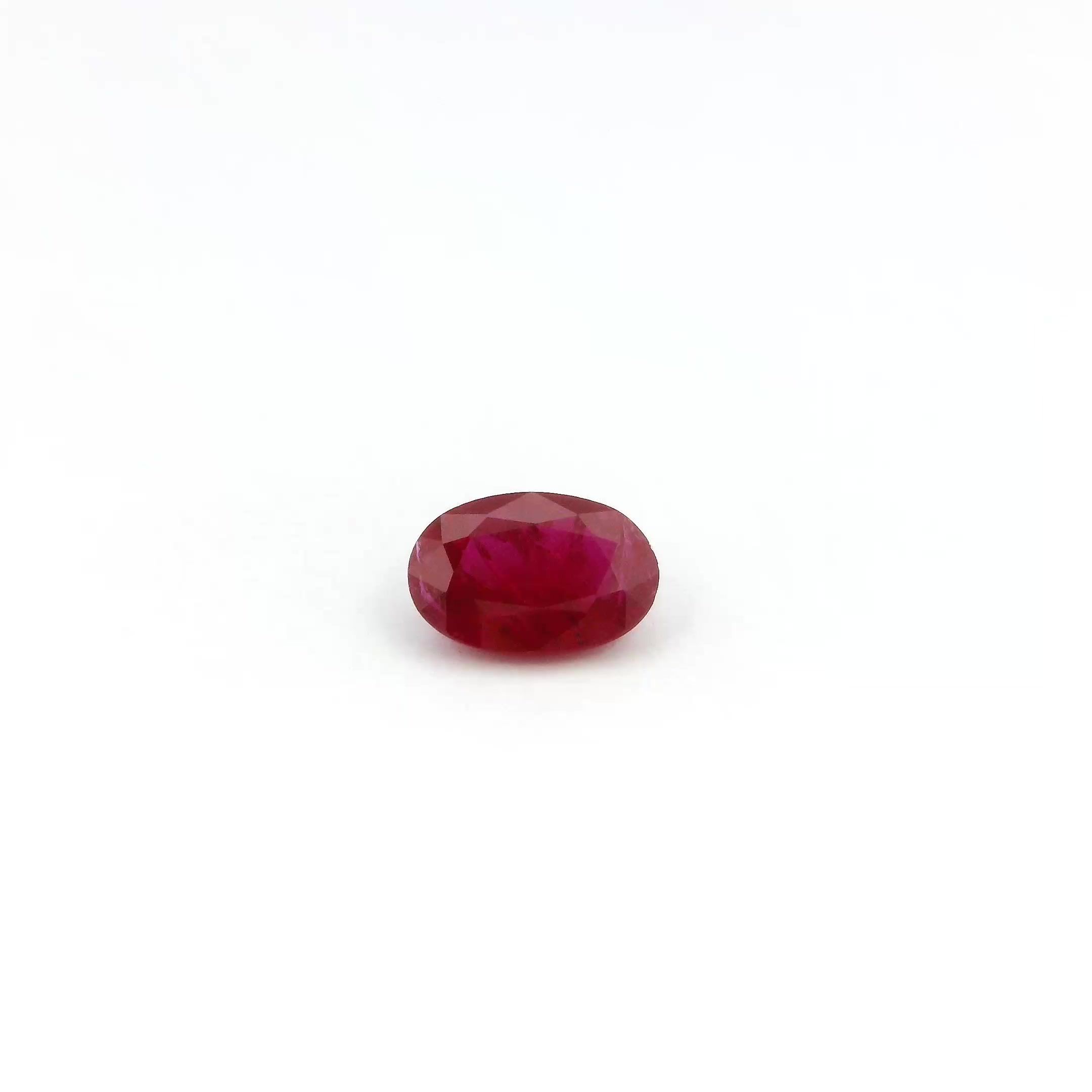 0.49 ct Oval Red Natural Ruby