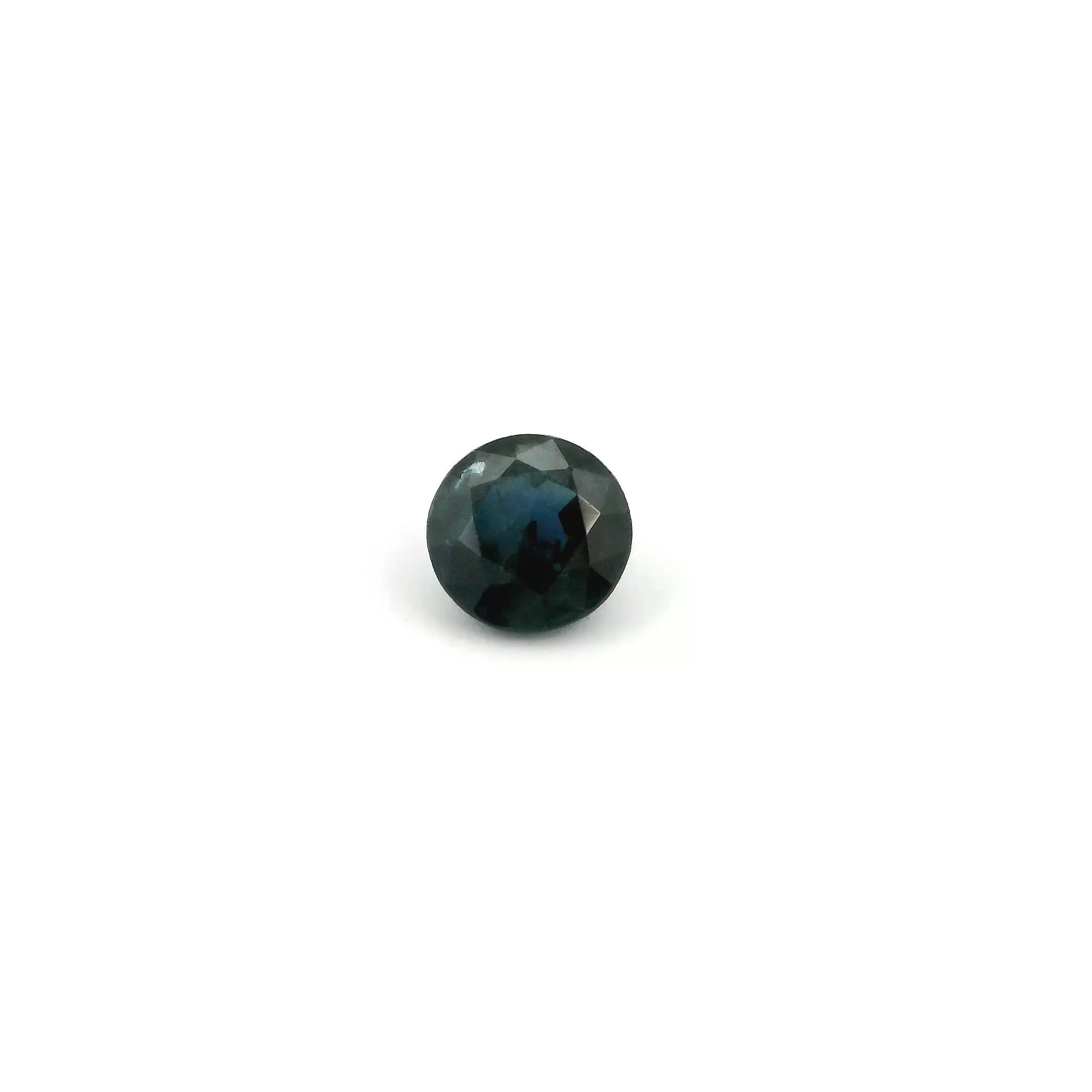 0.58 ct Round Blue Natural Sapphire