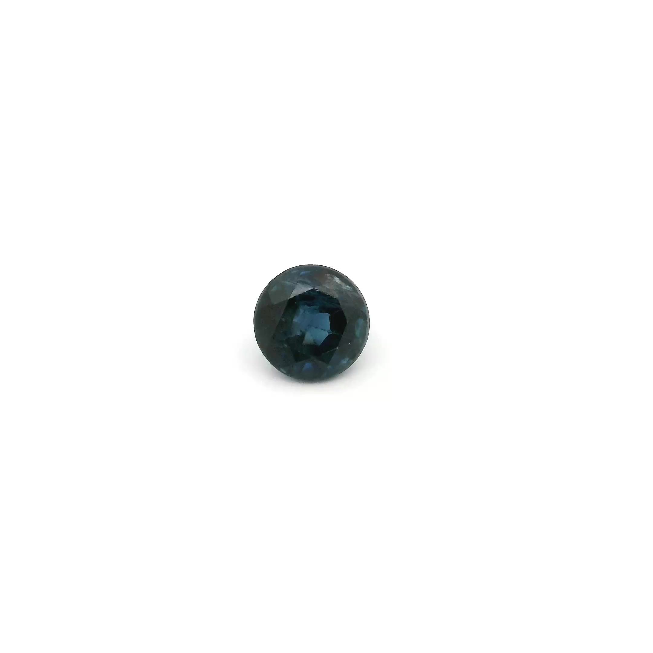 0.52 ct Round Blue Natural Sapphire