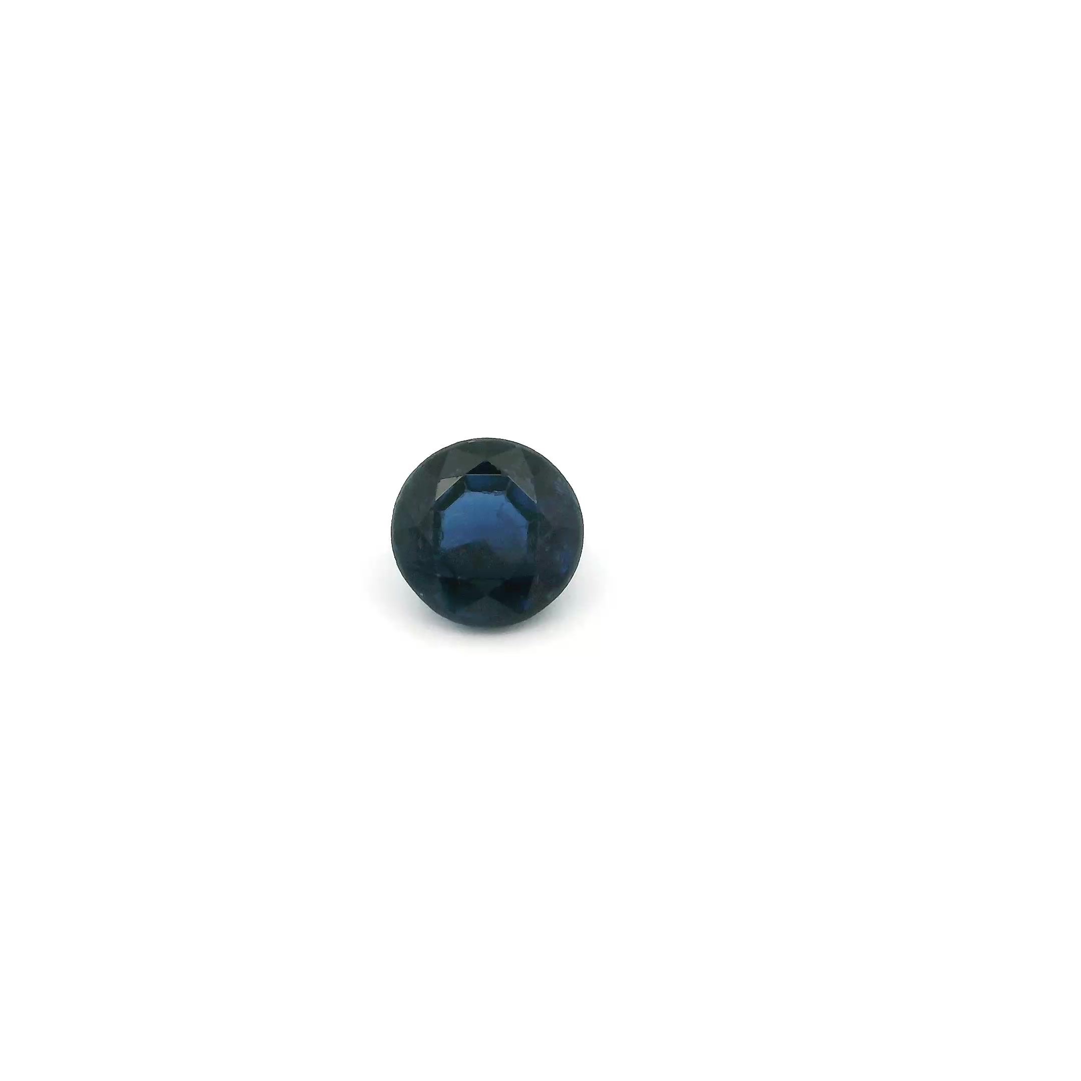 0.51 ct Round Blue Natural Sapphire