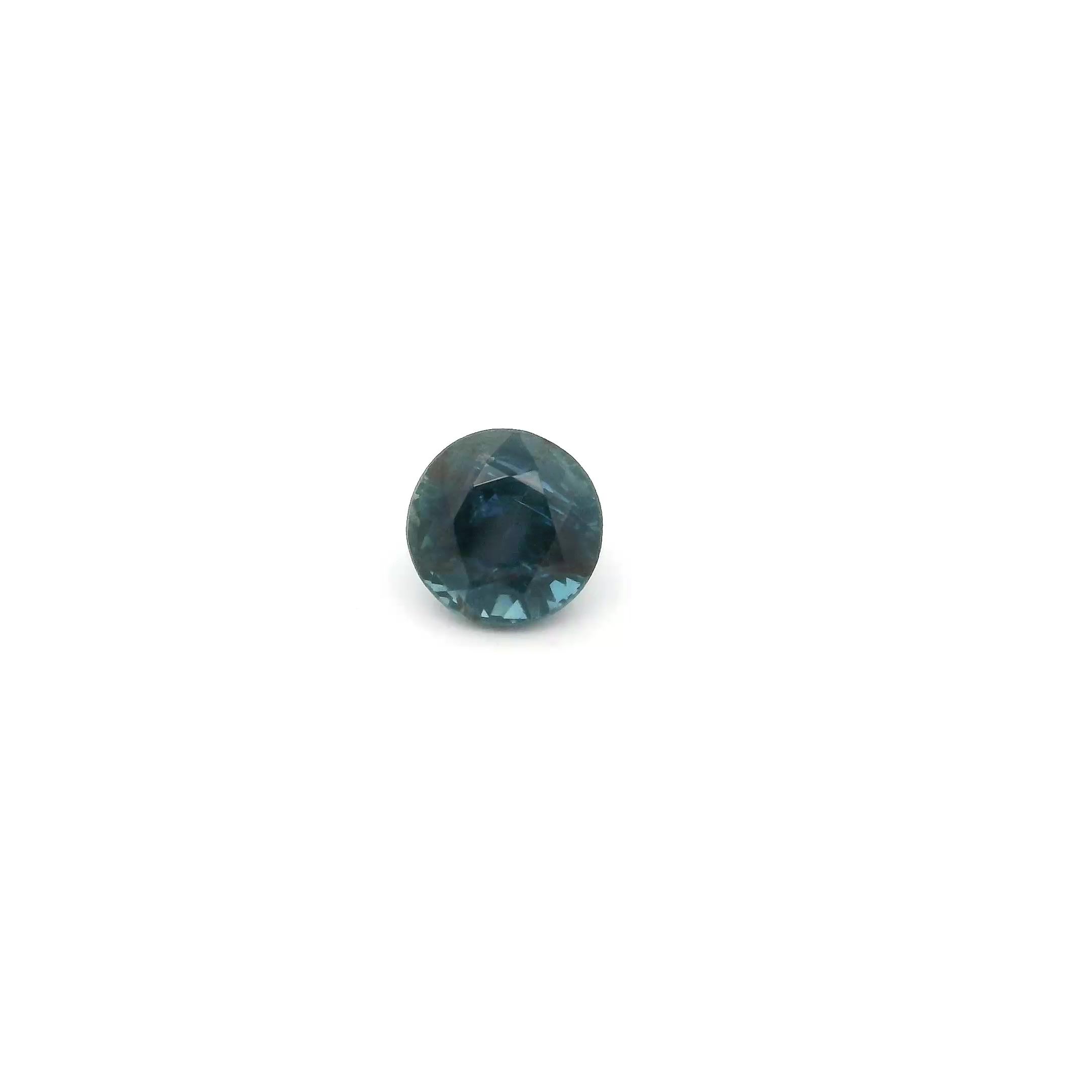 0.66 ct Round Blue Natural Sapphire