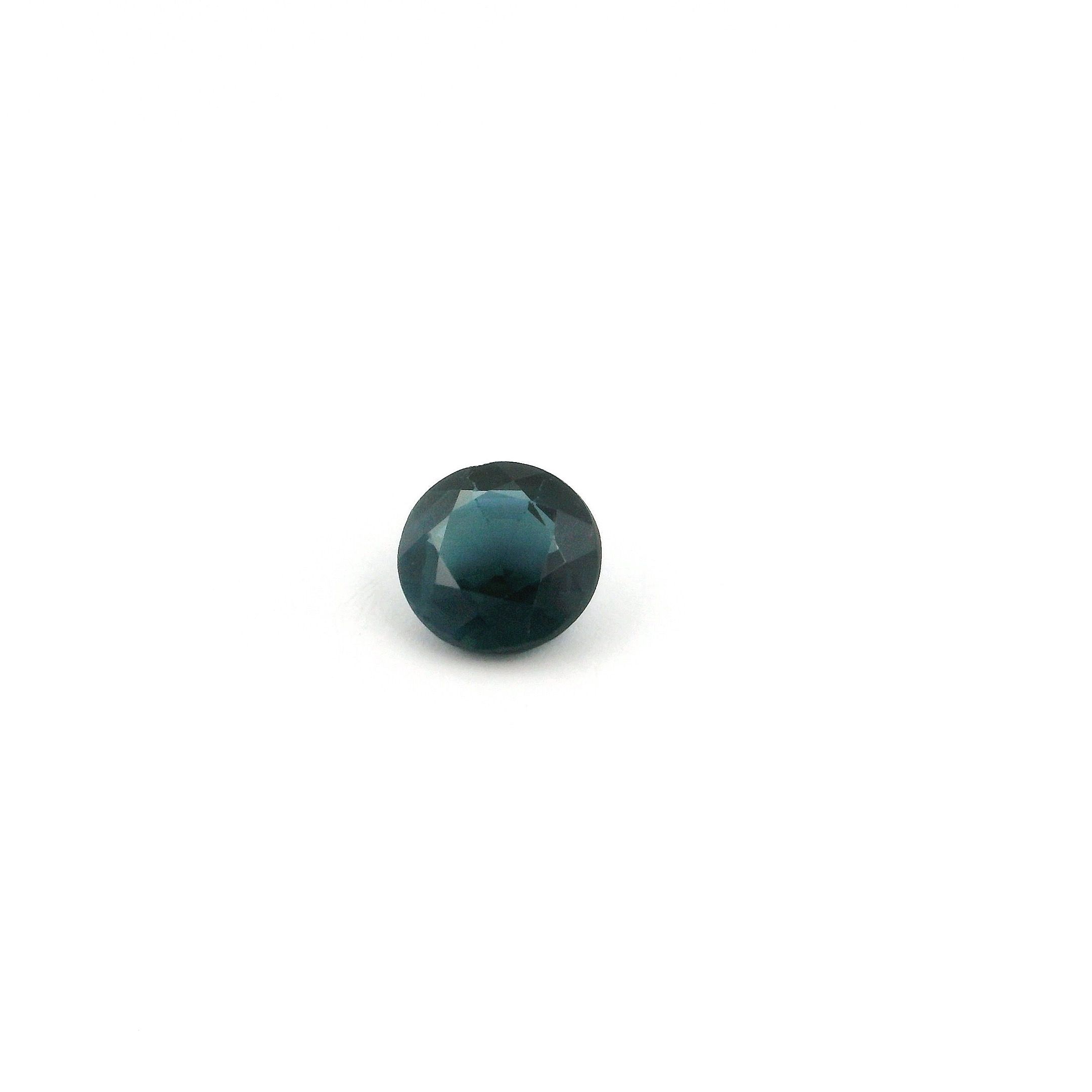 0.53 ct Round Blue Natural Sapphire