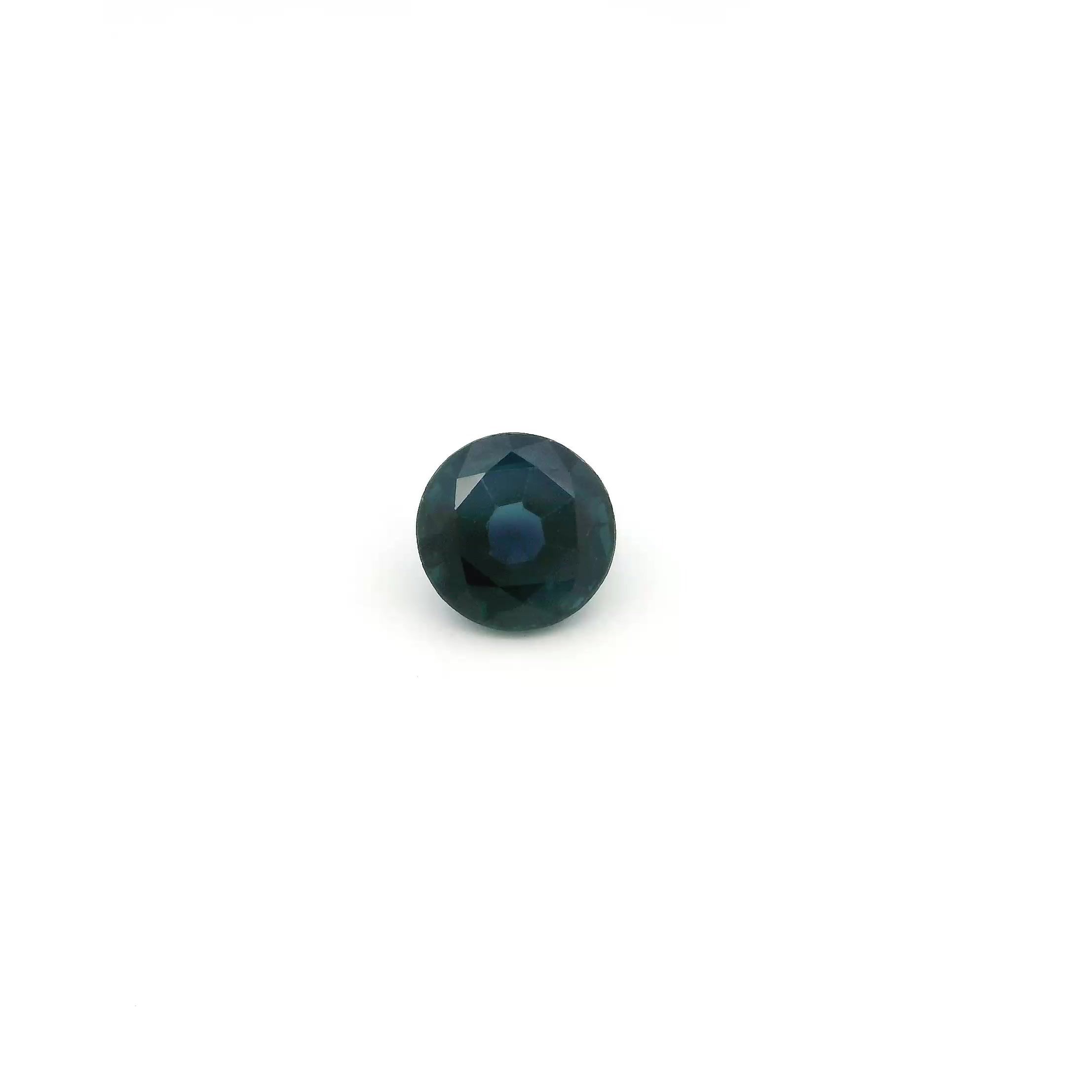 0.56 ct Round Blue Natural Sapphire