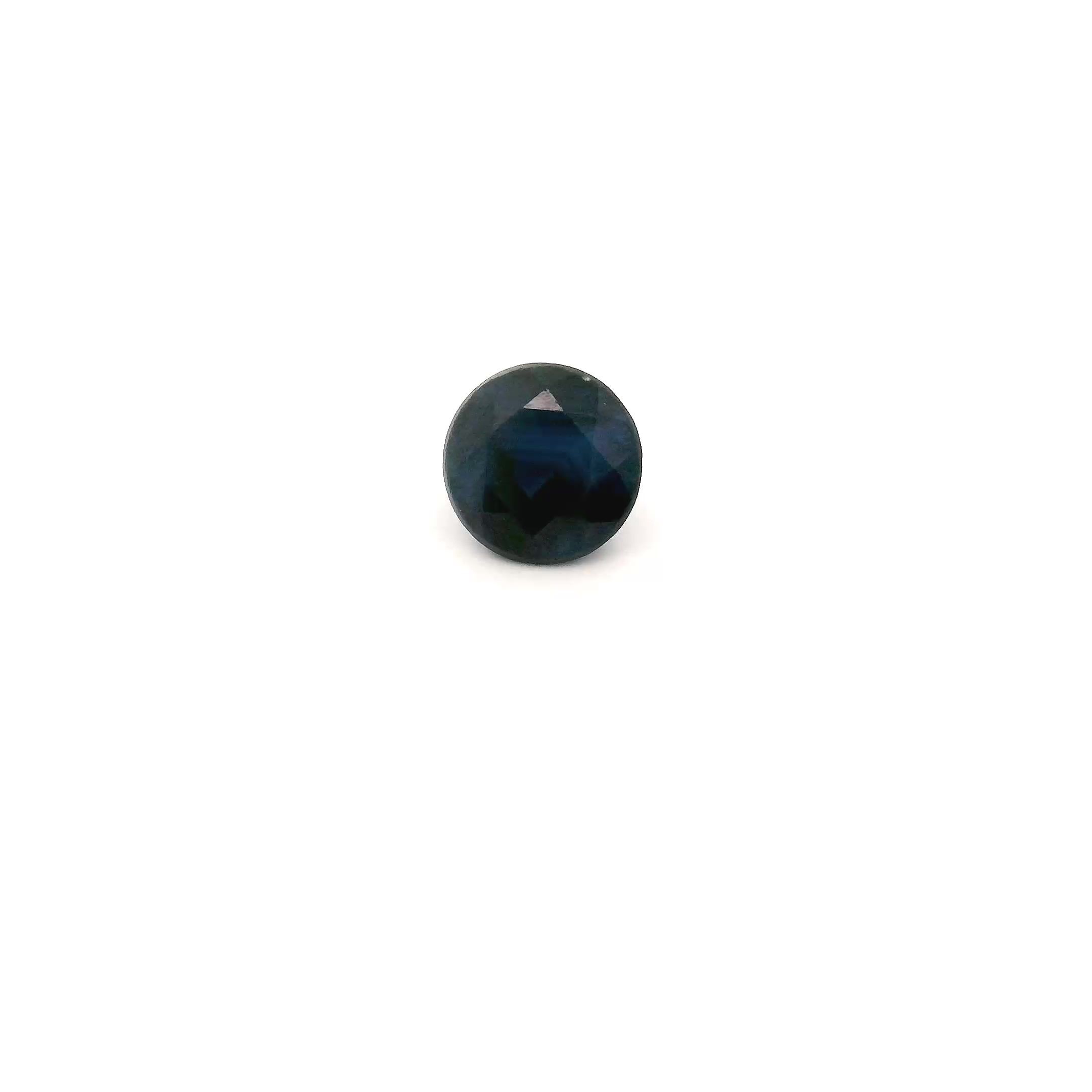 0.56 ct Round Blue Natural Sapphire
