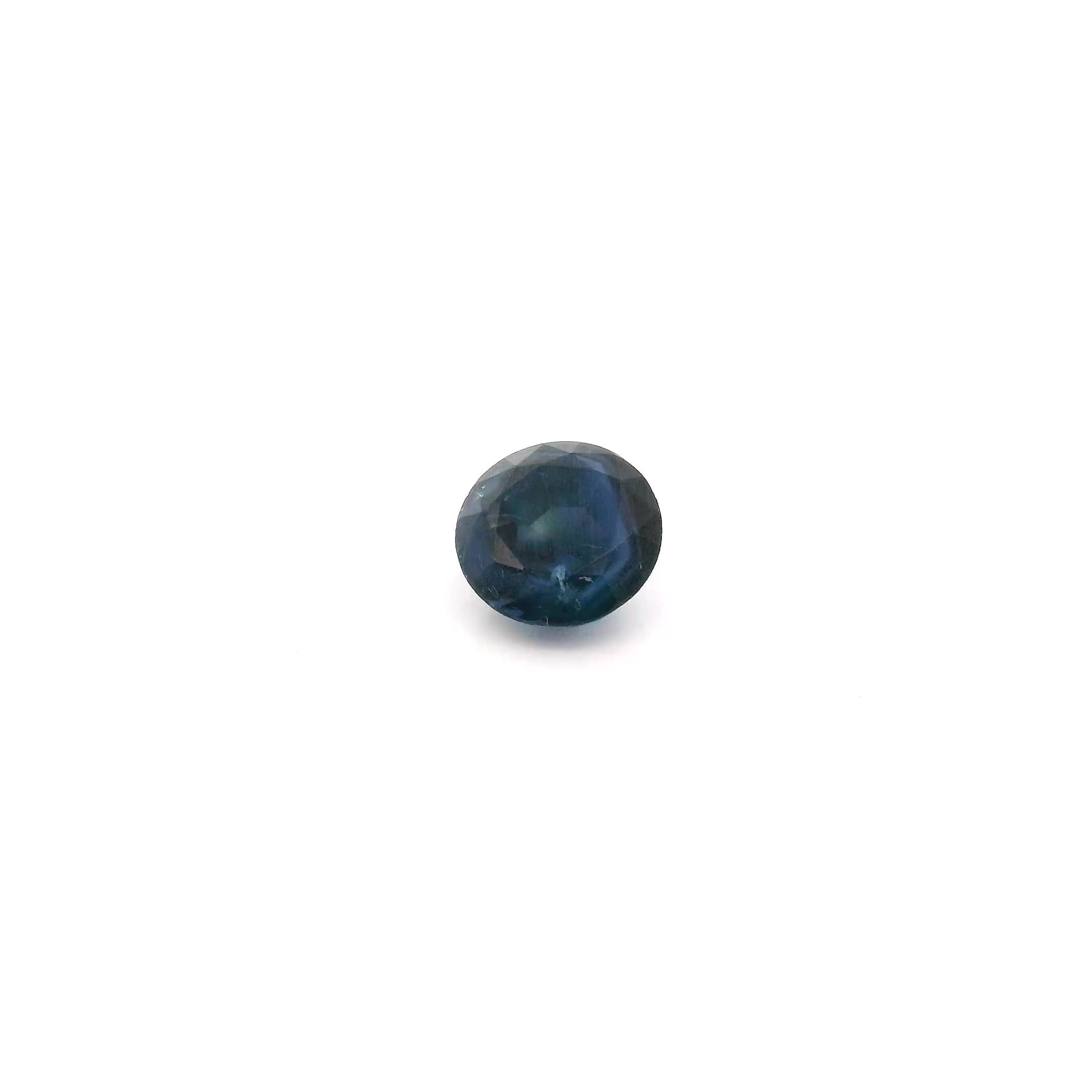 0.56 ct Round Blue Natural Sapphire