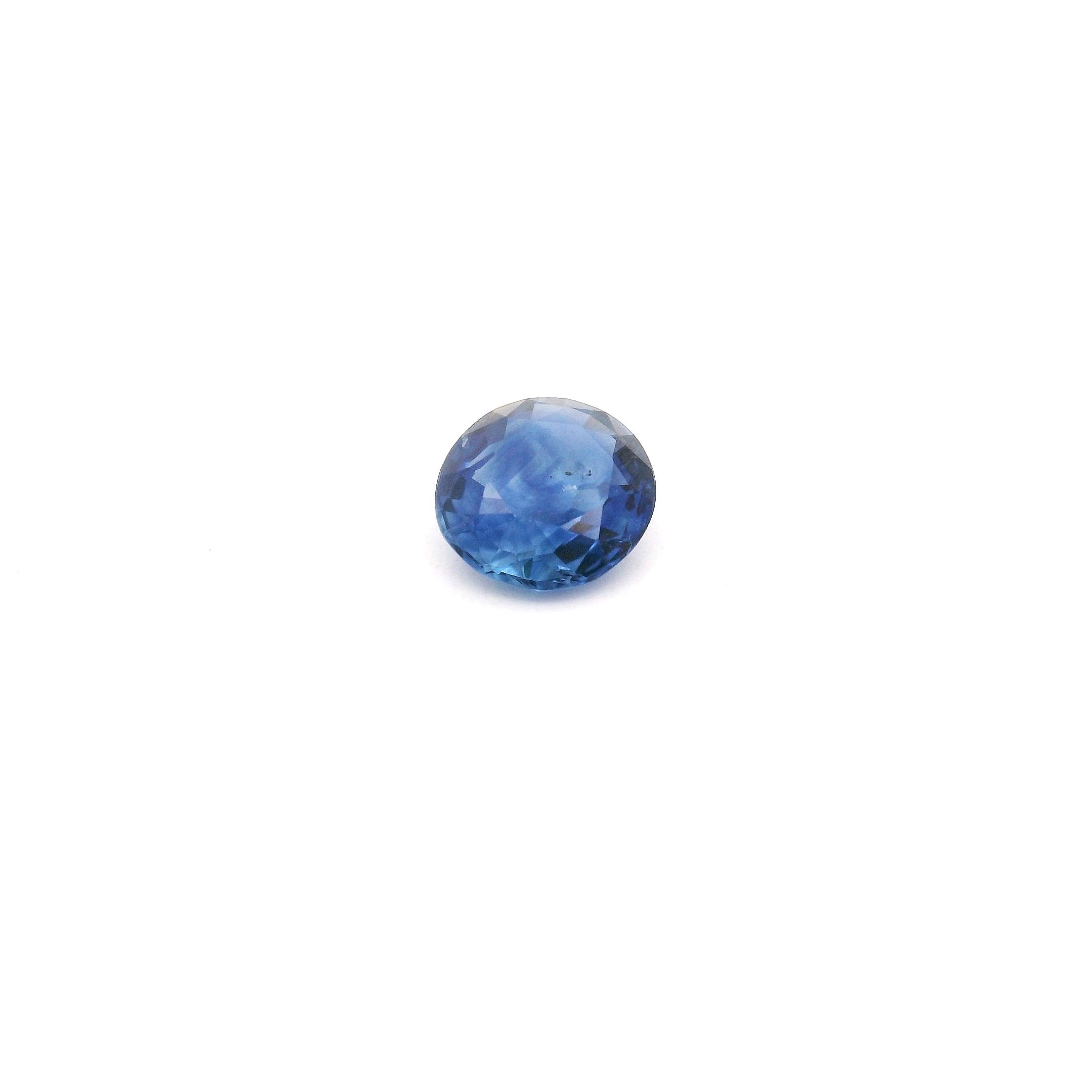0.57 ct Round Blue Natural Sapphire