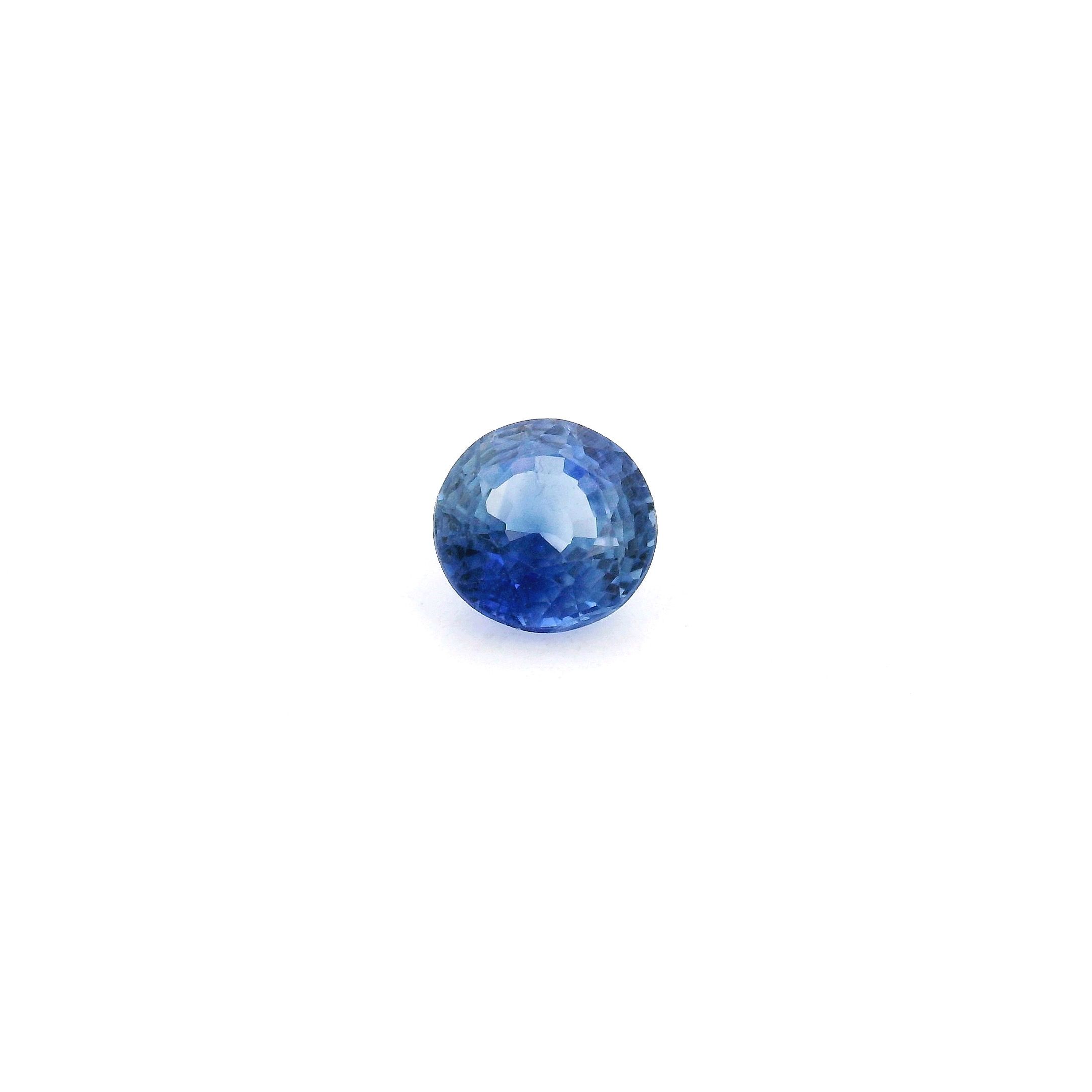0.69 ct Round Blue Natural Sapphire