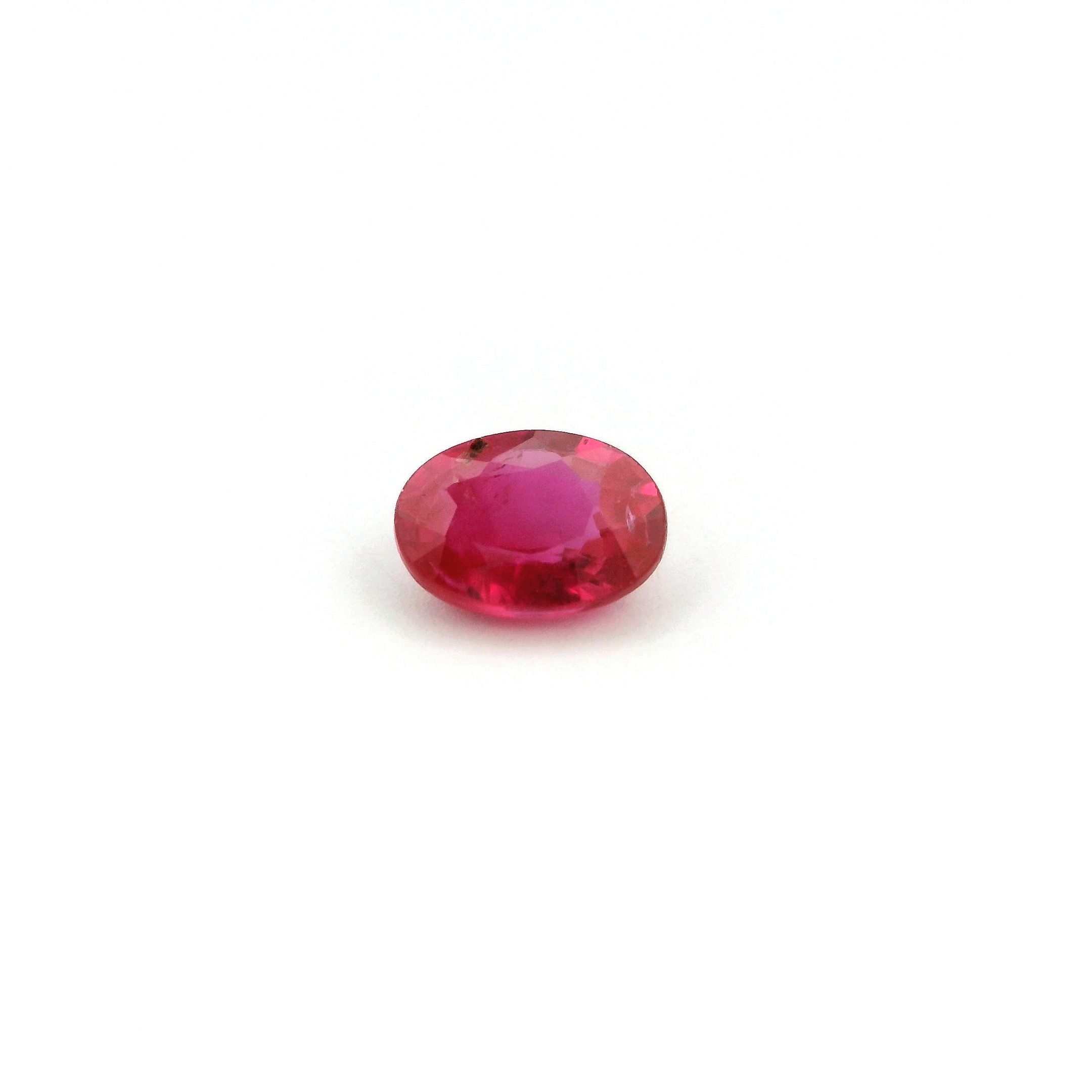0.86 ct Oval Red Natural Ruby